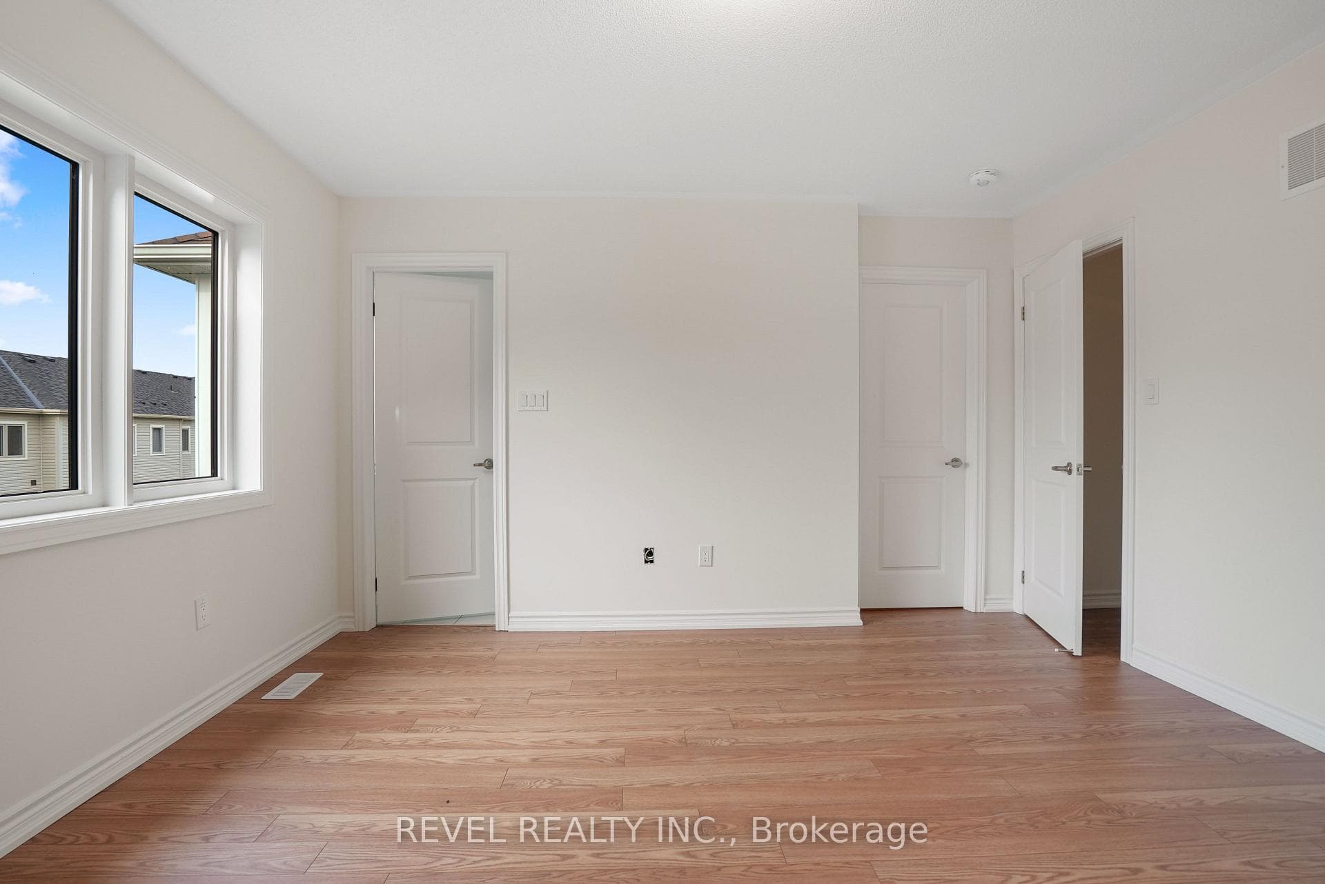 12 Hylton Avenue photo 13