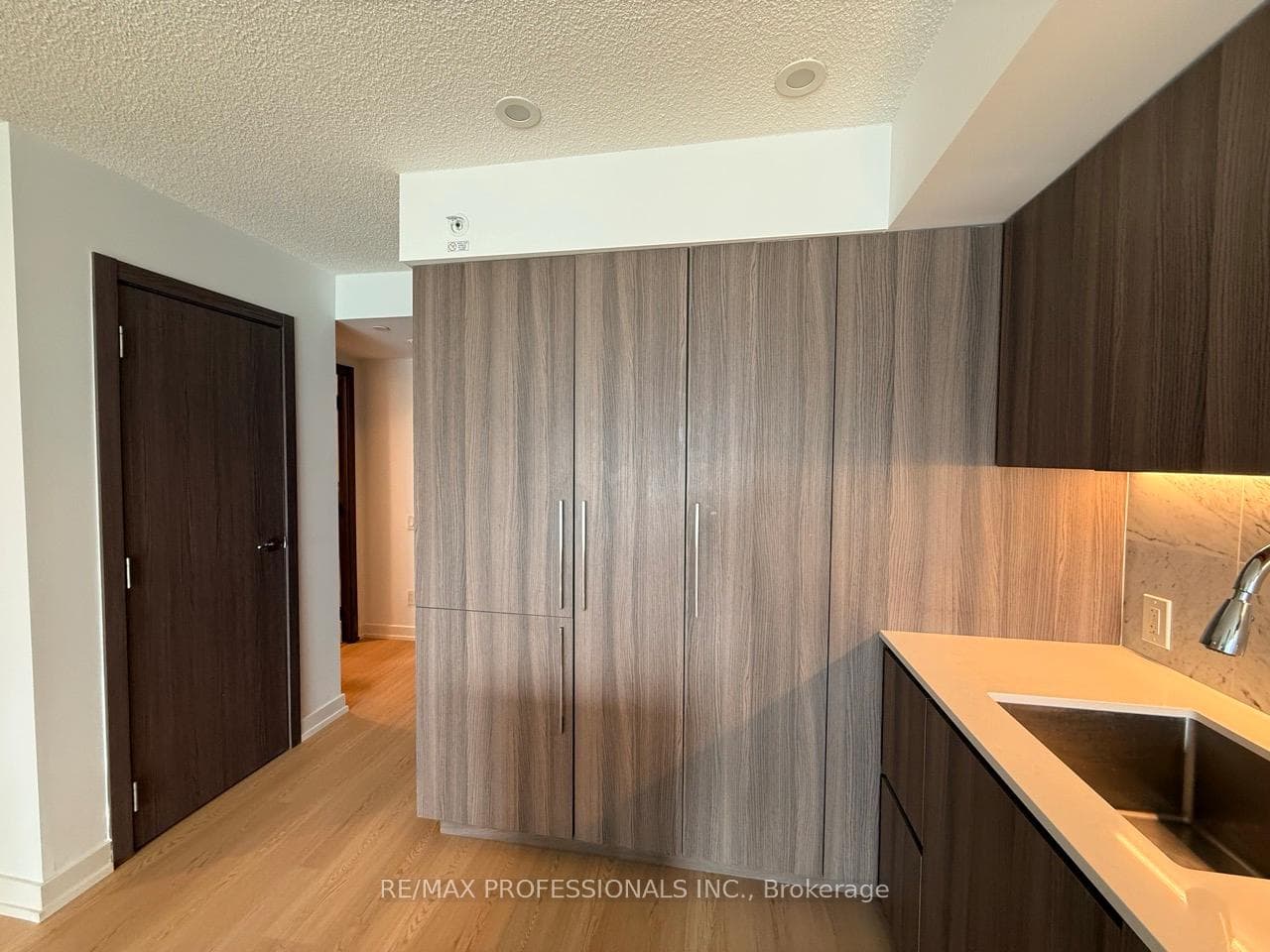 19 Bathurst Street Unit 1708 photo 10