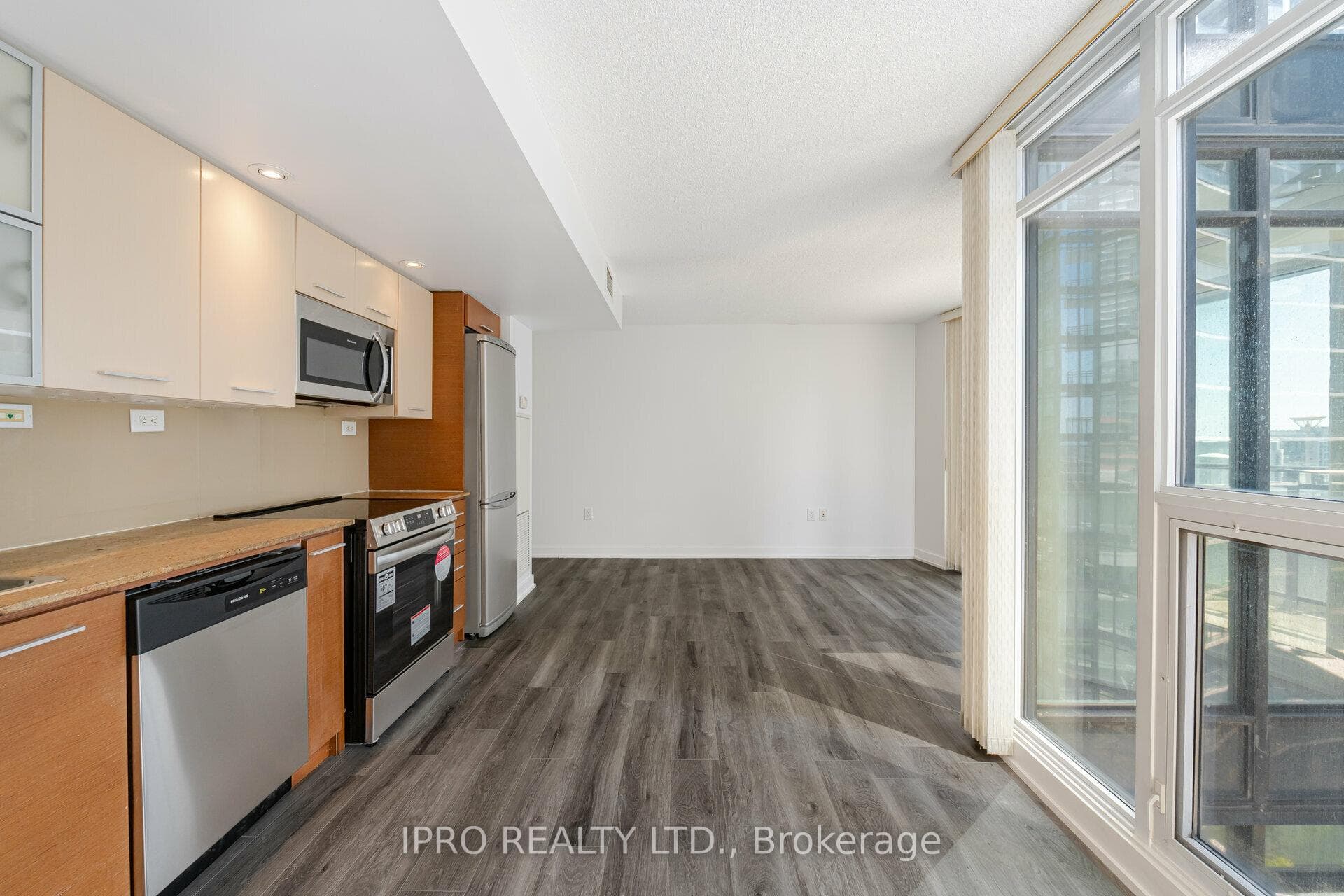 8 Telegram Mews Unit 1109 photo 11