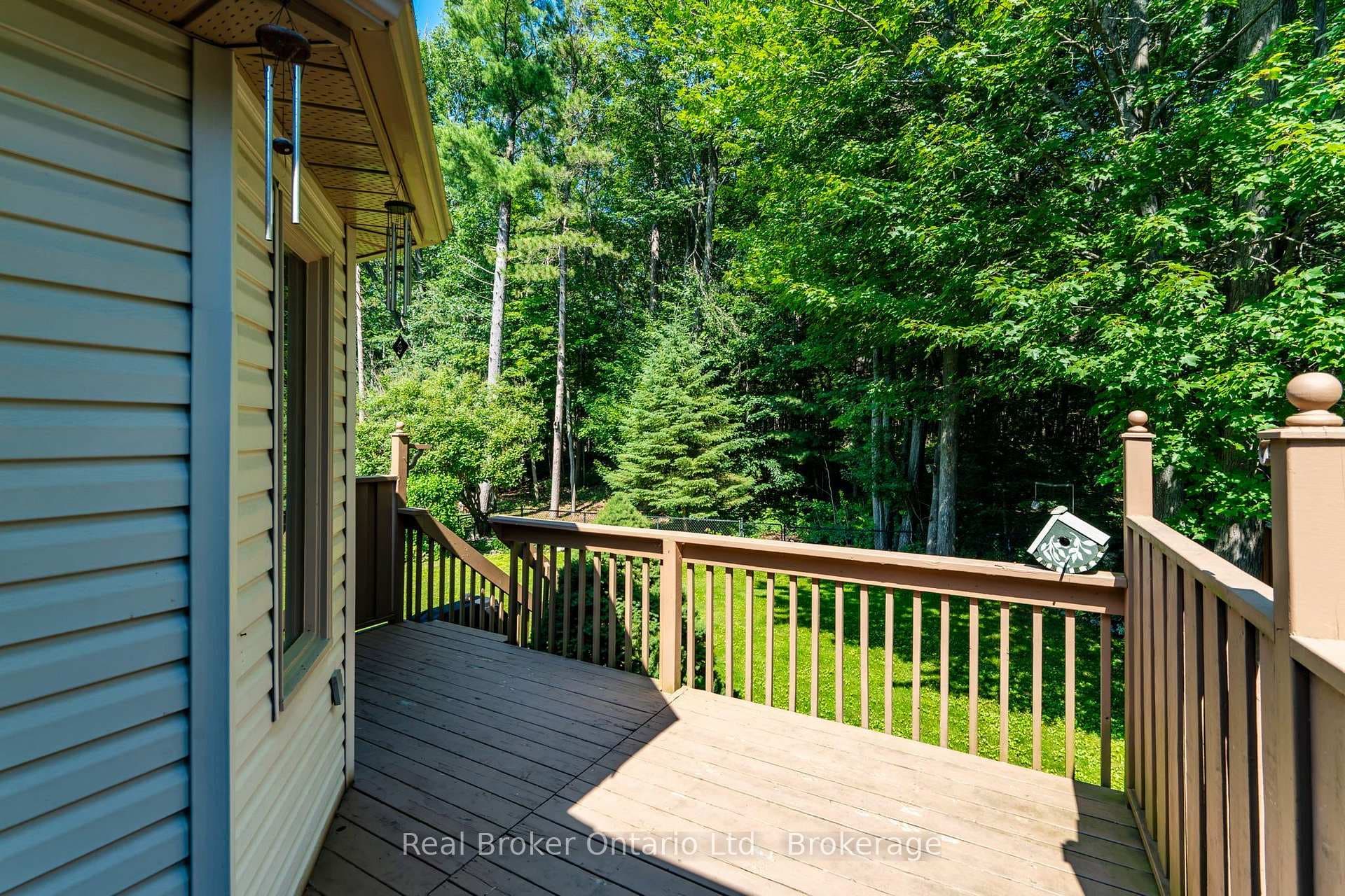 47 Timberland Crescent photo 22