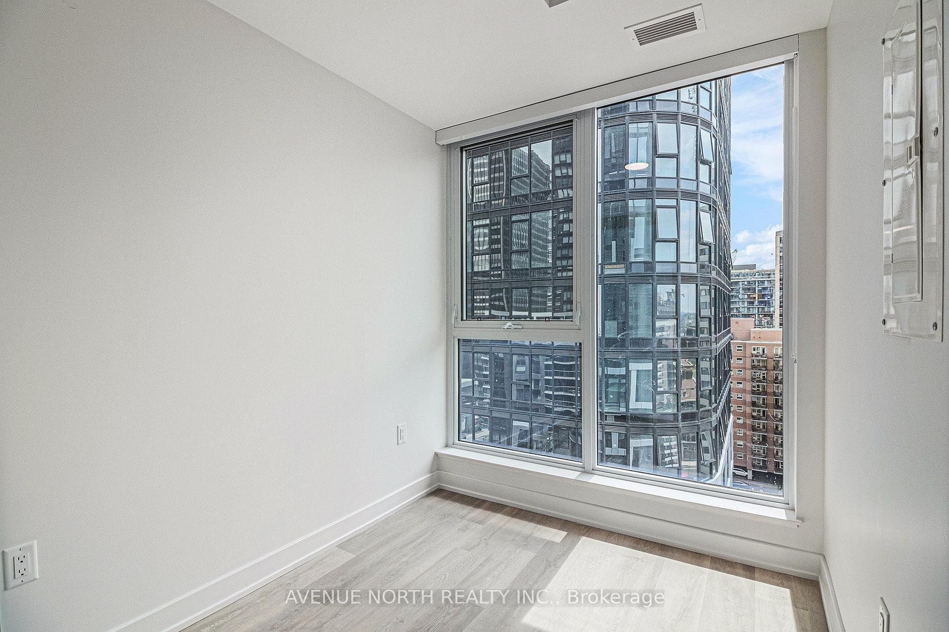 400 albert Street Unit 1410 photo 14