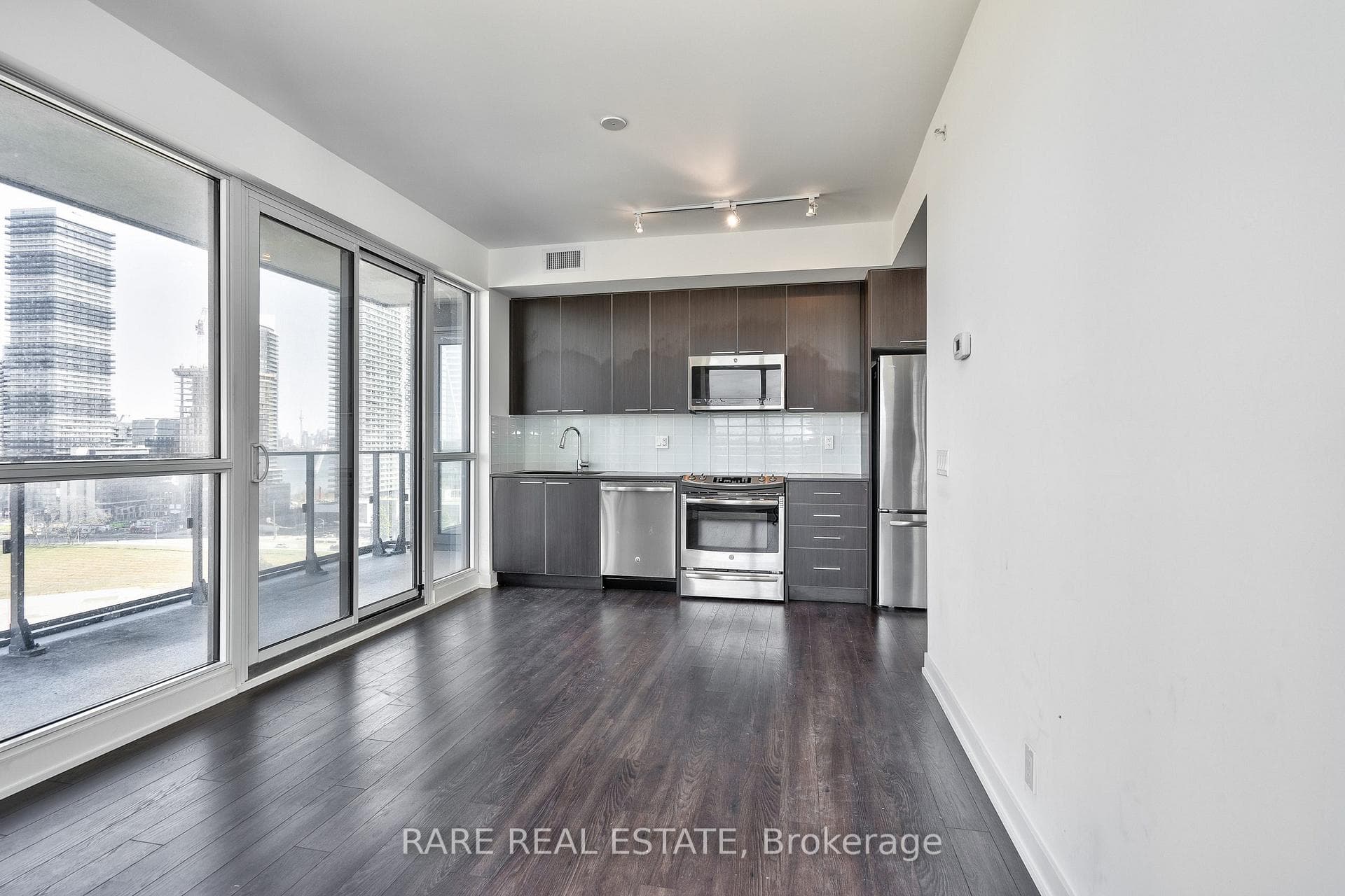 10 PARK LAWN Road Unit 1407 photo 10