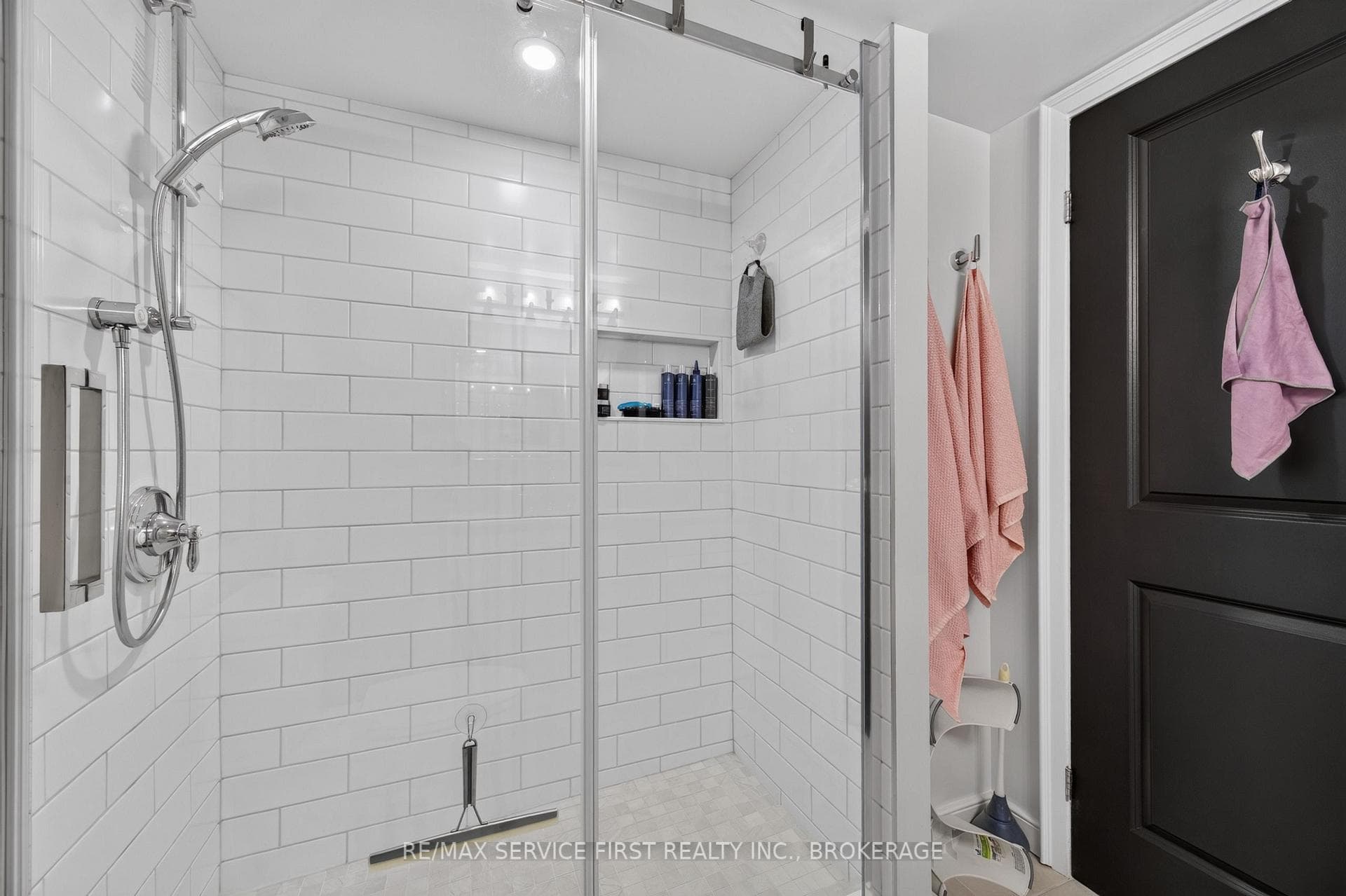 165 Ontario Street Unit 509 photo 21