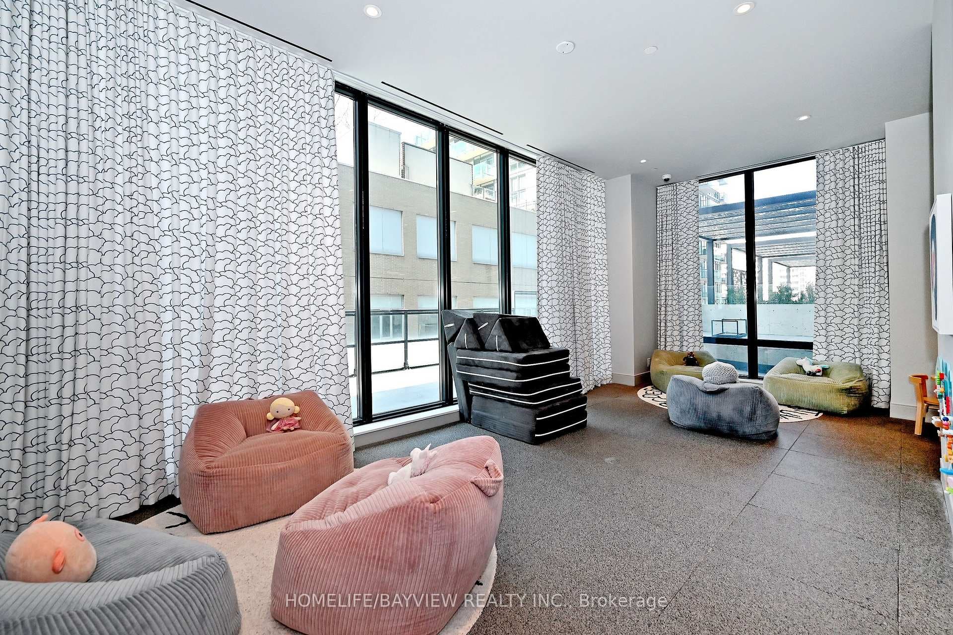 65 Broadway Avenue Unit 2501 photo 46