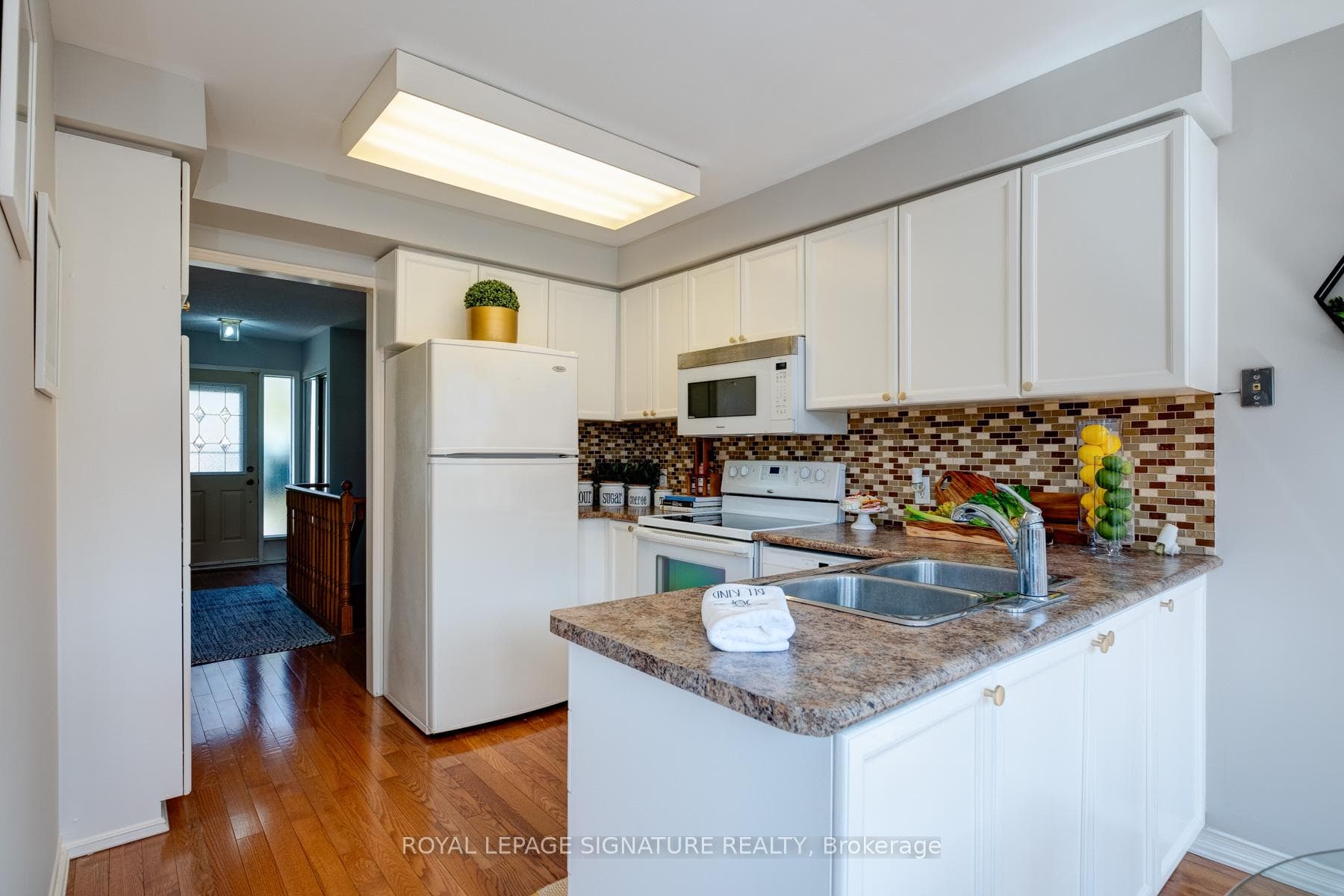 3 Merryfield Court photo 18
