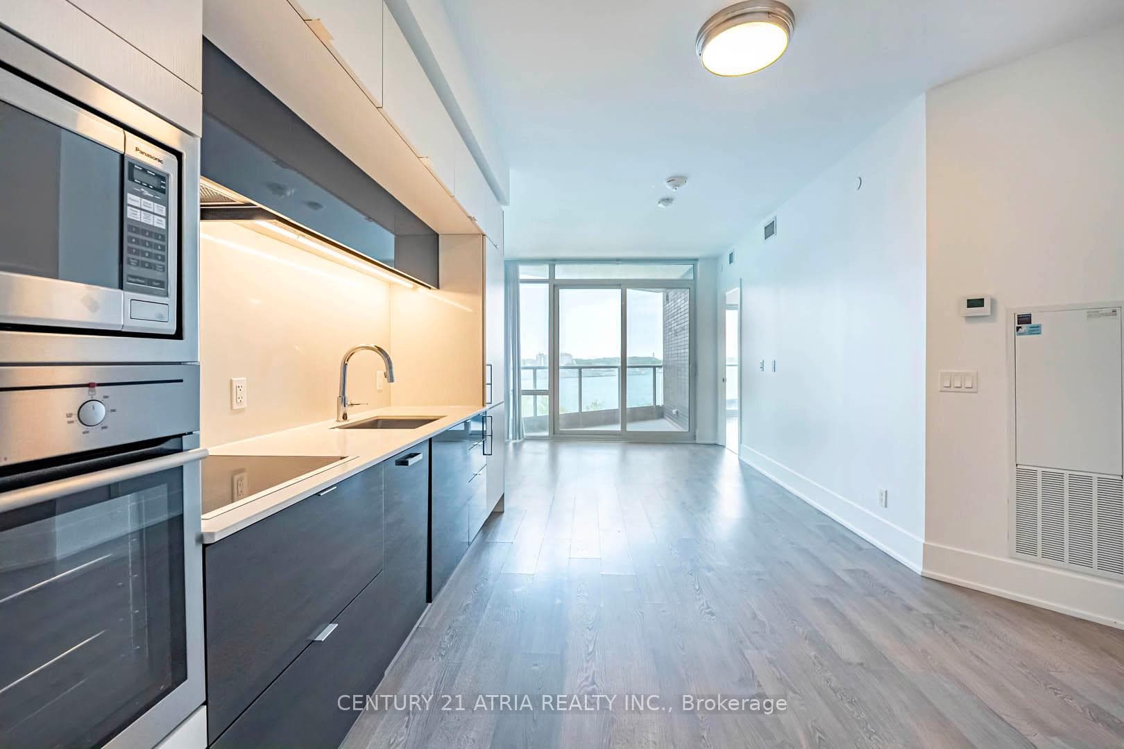 1 Edgewater Drive Unit 505 photo 2