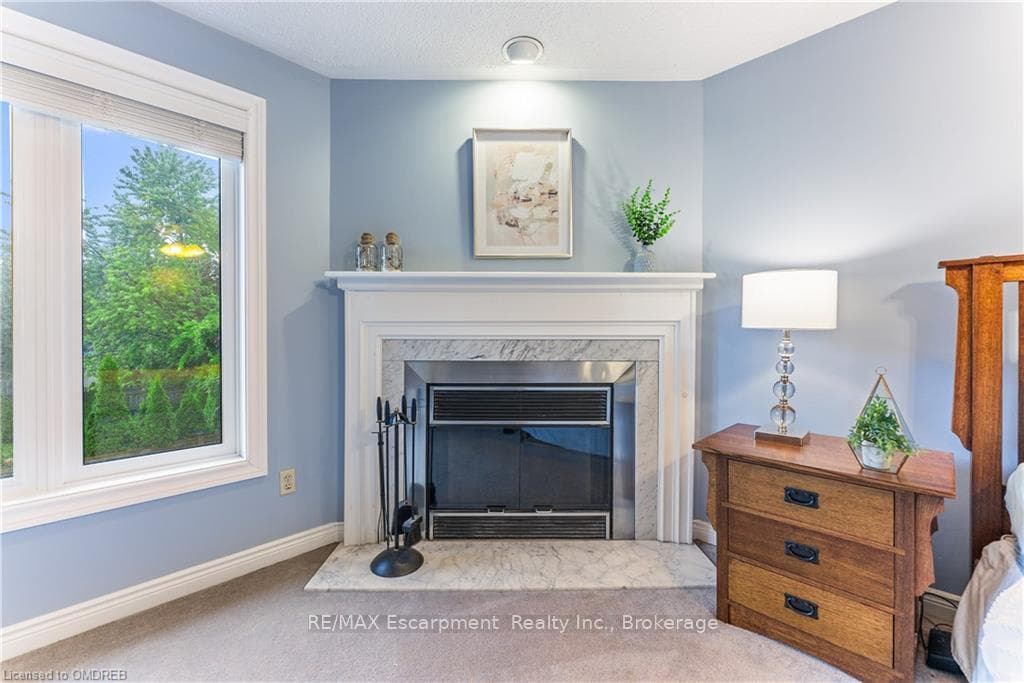 1275 WHITE Lane photo 17