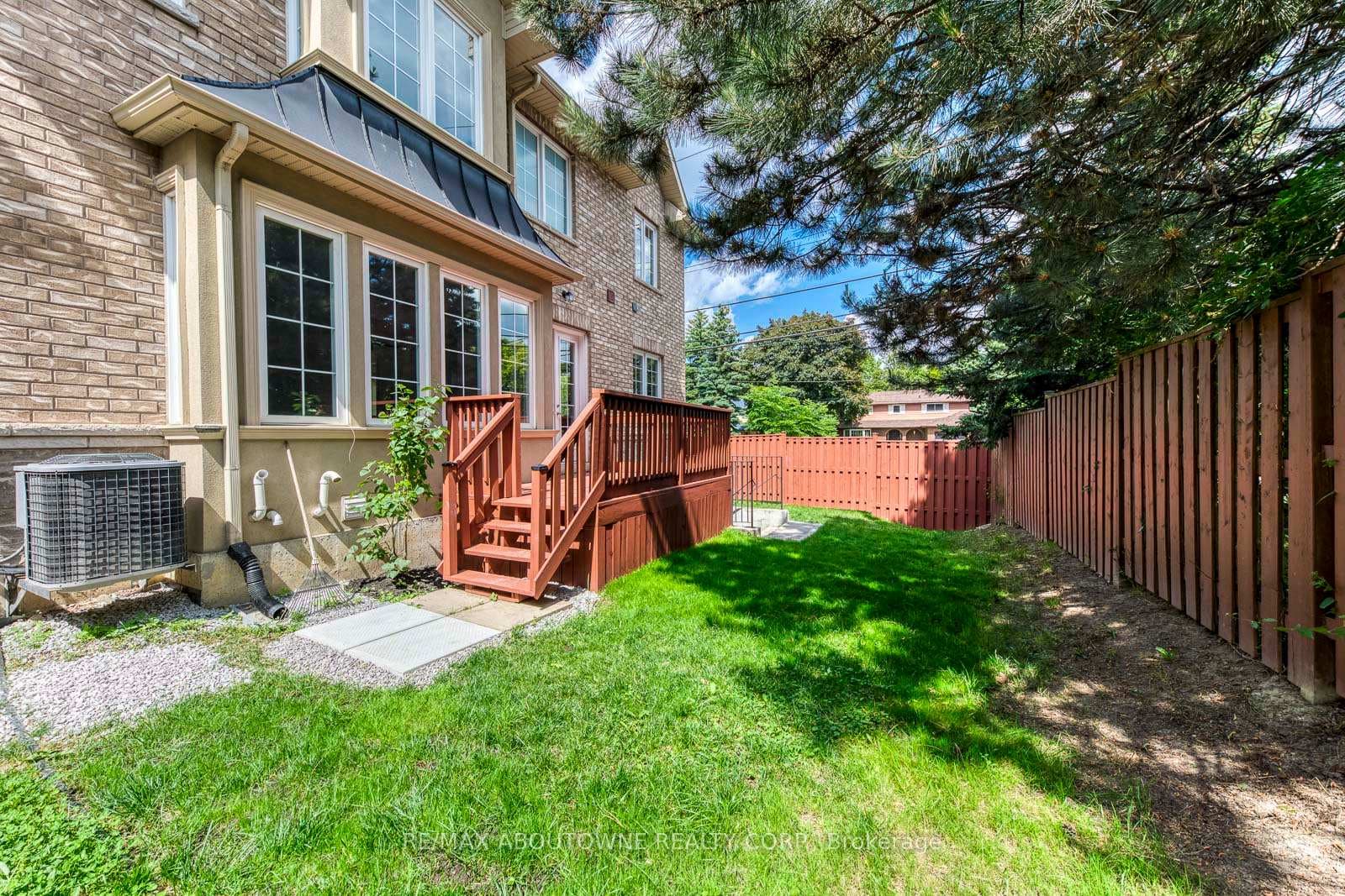 319 Holmes Avenue photo 46