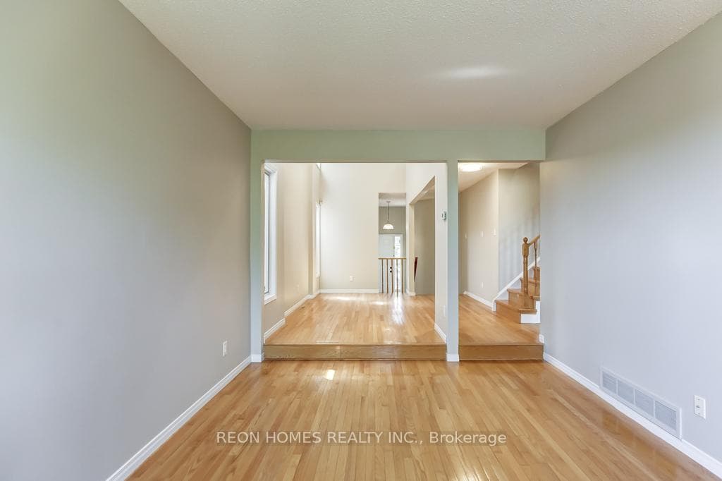 46 Foxglove Court photo 13