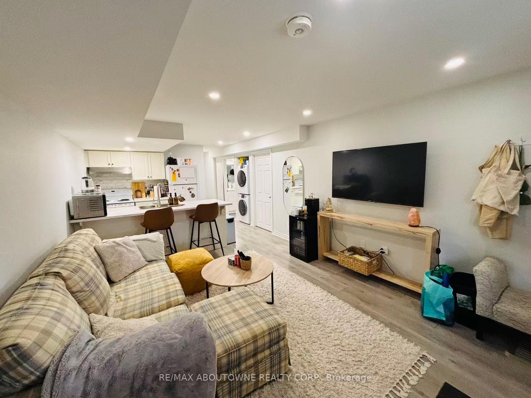 84 Doyle Drive Unit Basement photo 1