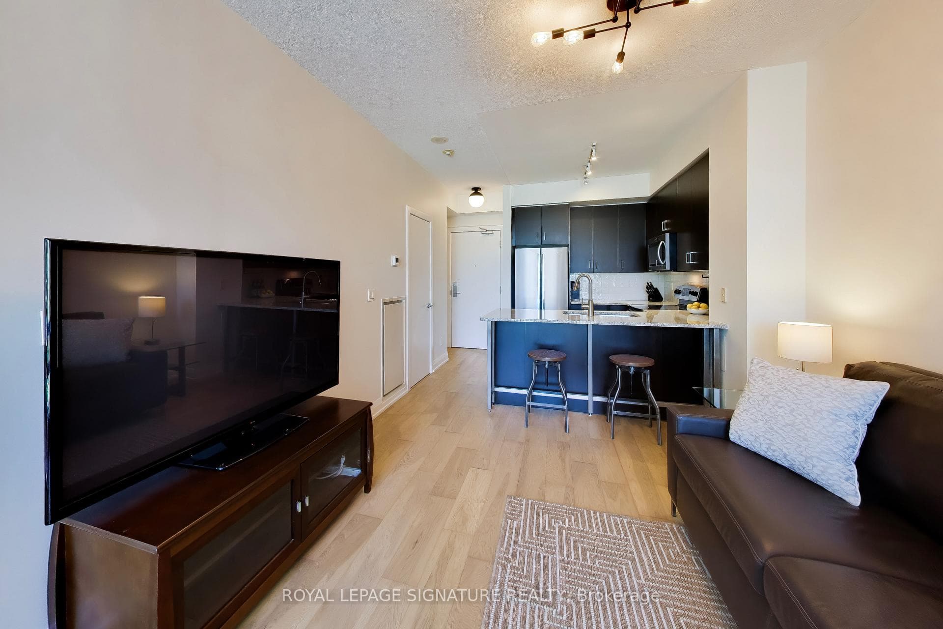438 King Street Unit 1219 photo 4