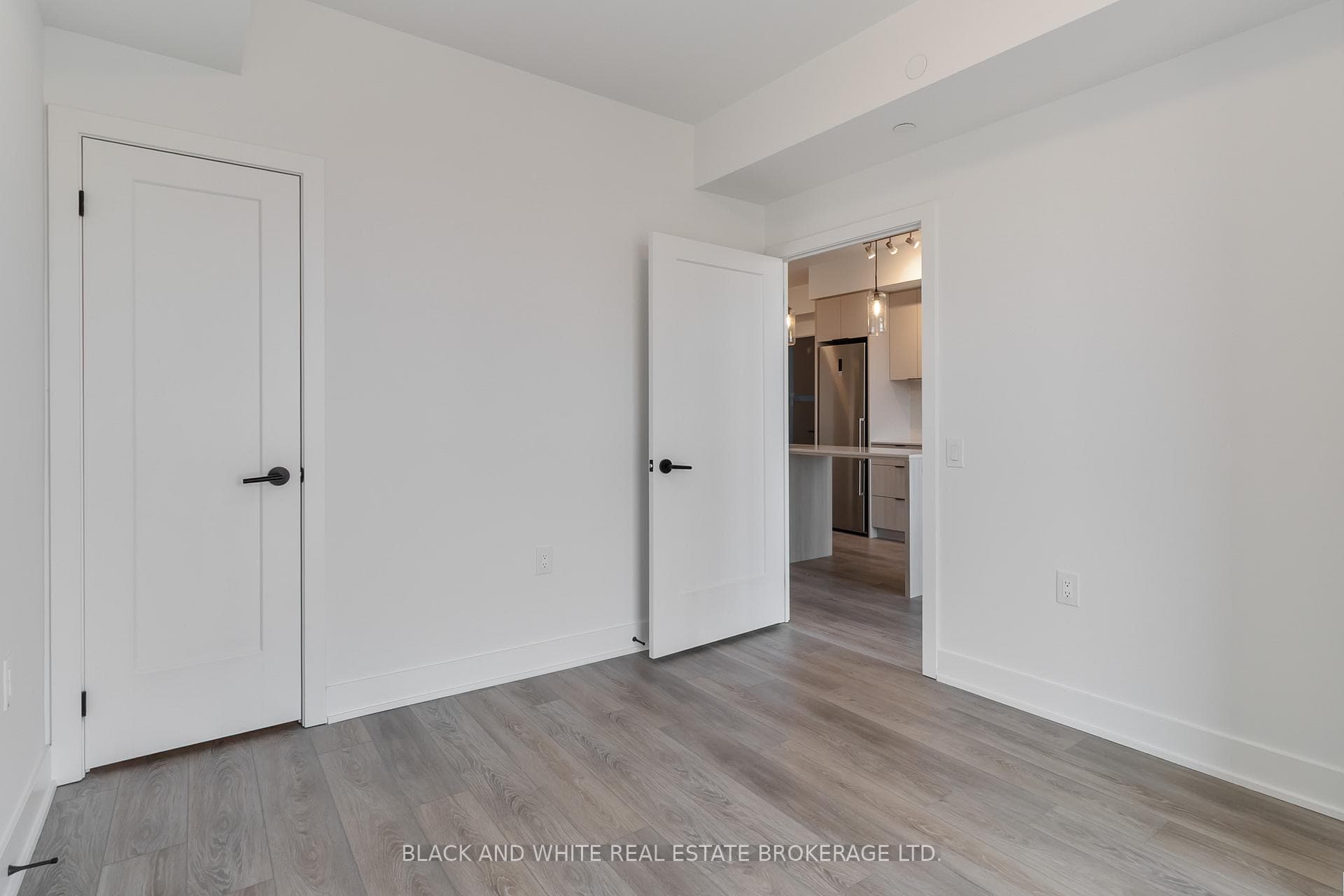 2088 James Street Unit 912 photo 11
