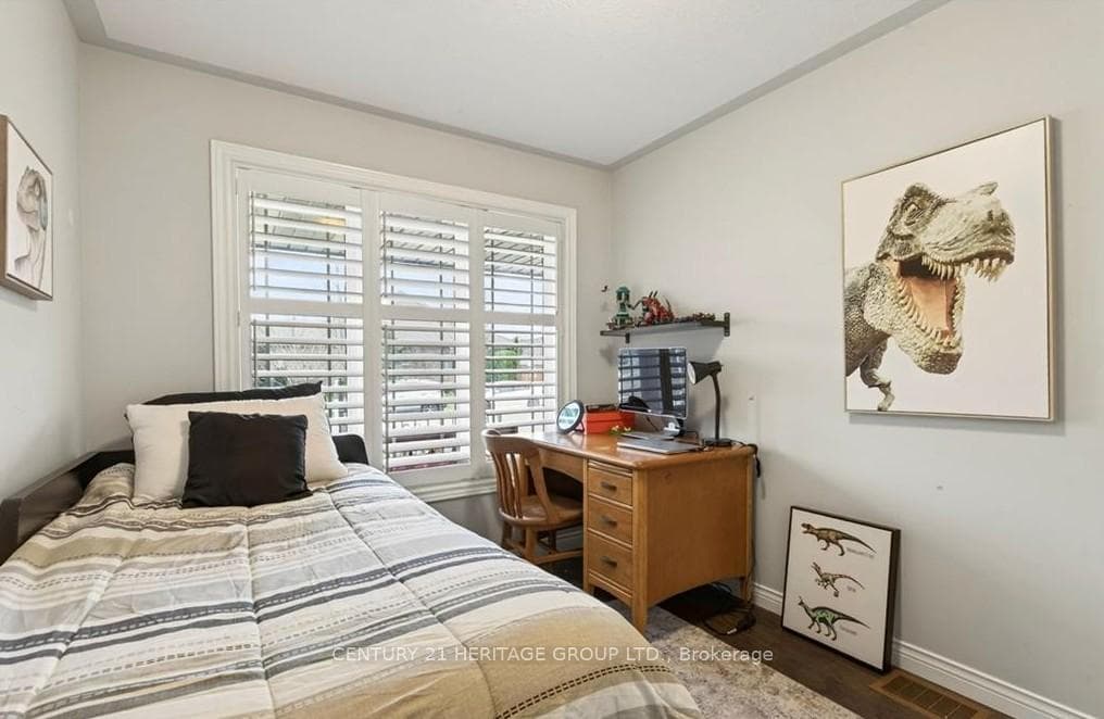 67 MacNeil Court photo 25