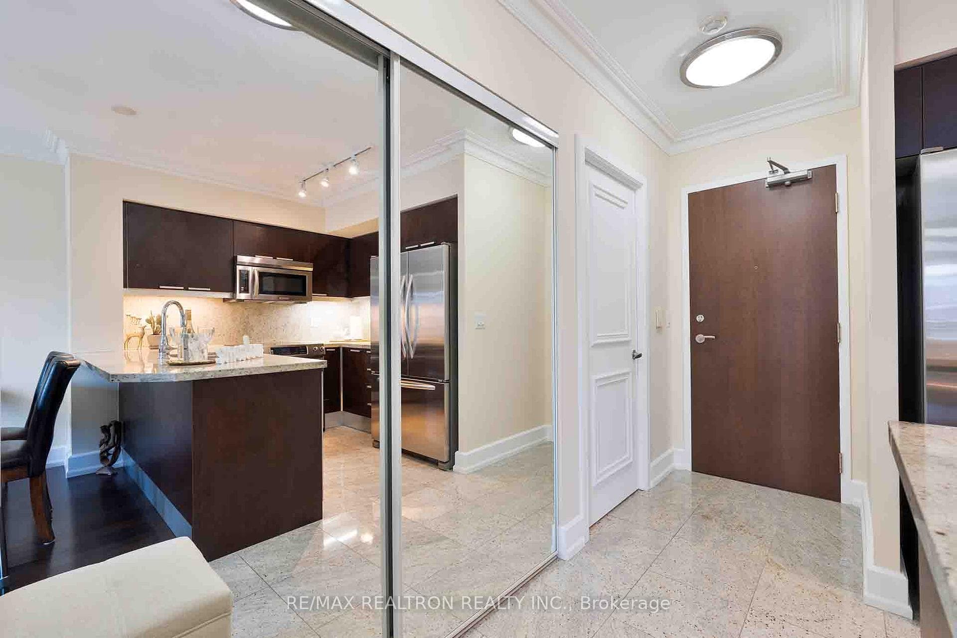 650 Sheppard Avenue Unit 615 photo 16