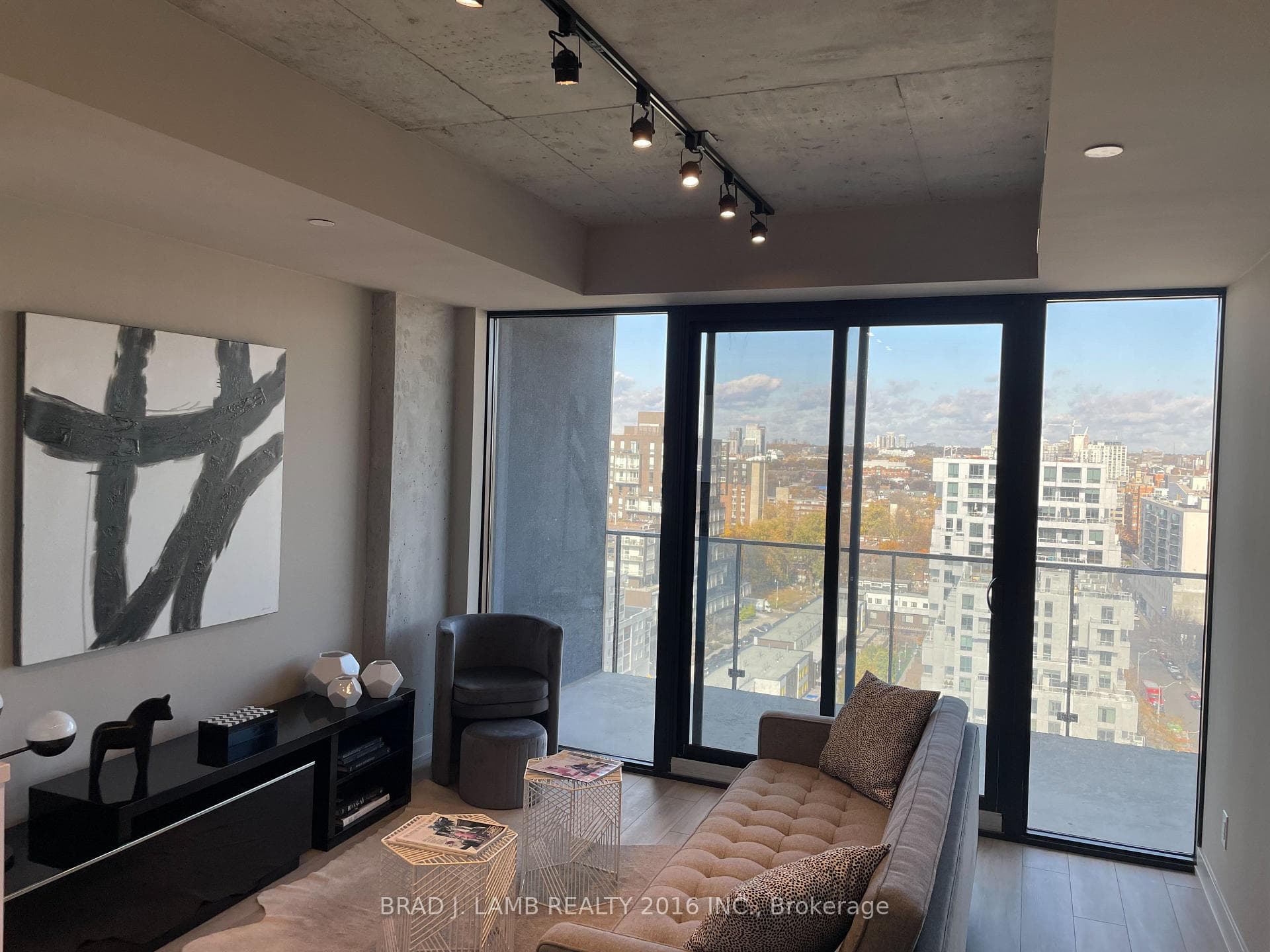 458 Richmond Street Unit 1407 photo 2