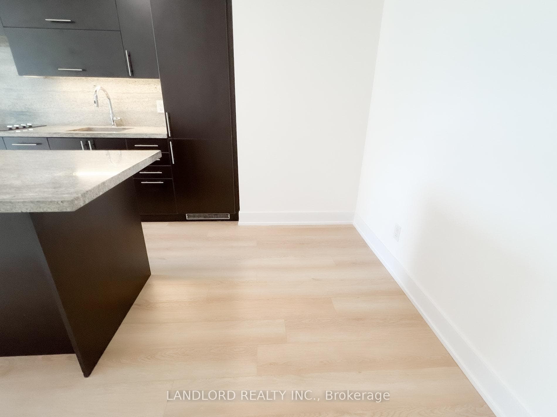 2 Anndale Drive Unit 502 photo 3
