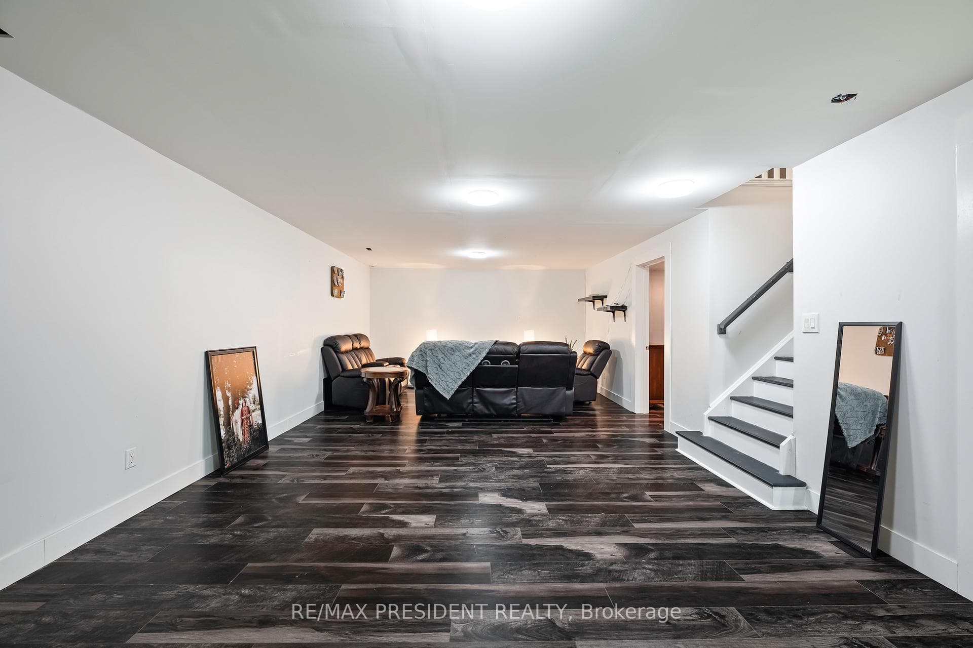 181 Edward Street photo 38