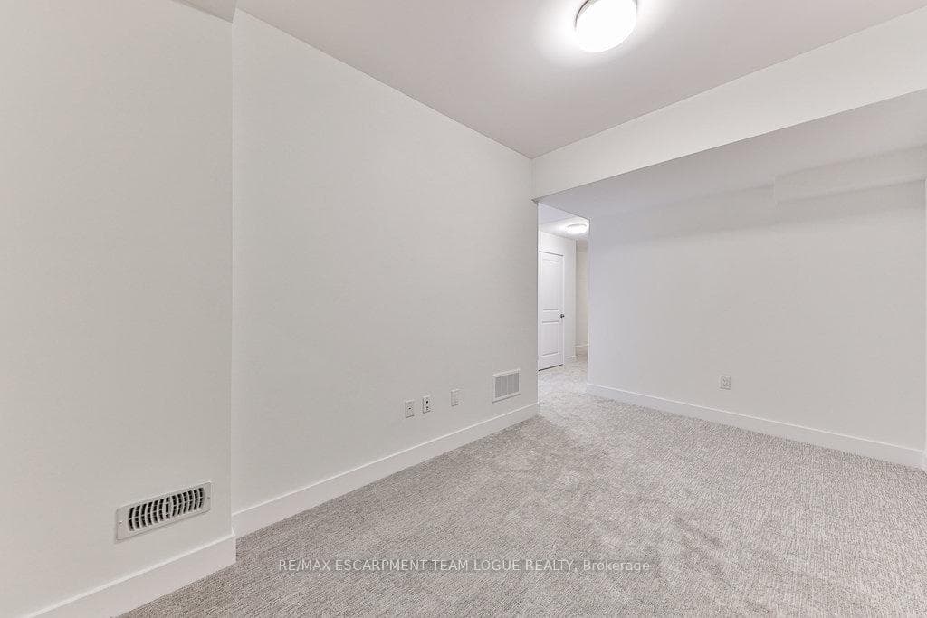 2273 TURNBERRY Road Unit 22 photo 40