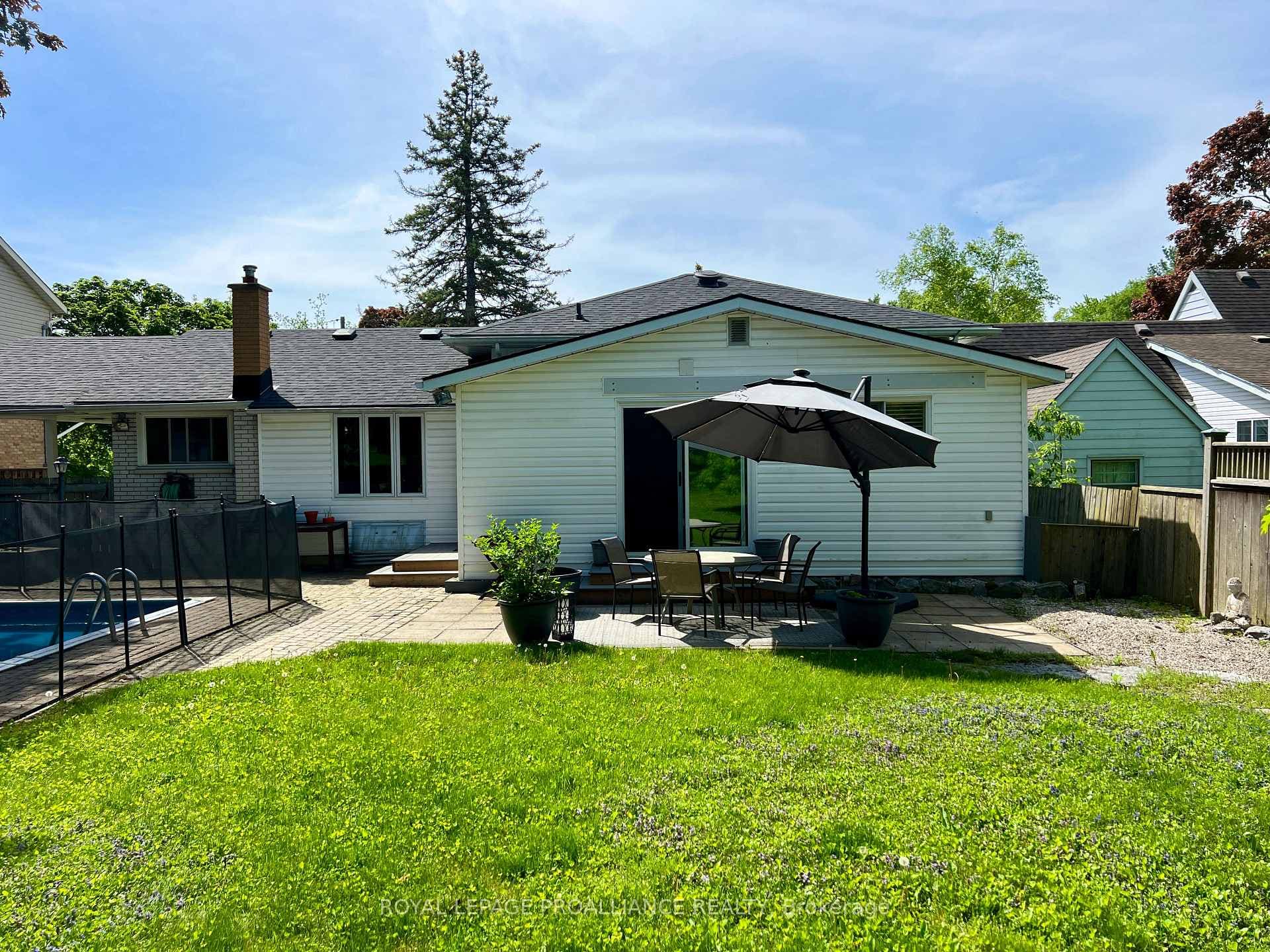 14 Crestview Avenue photo 35