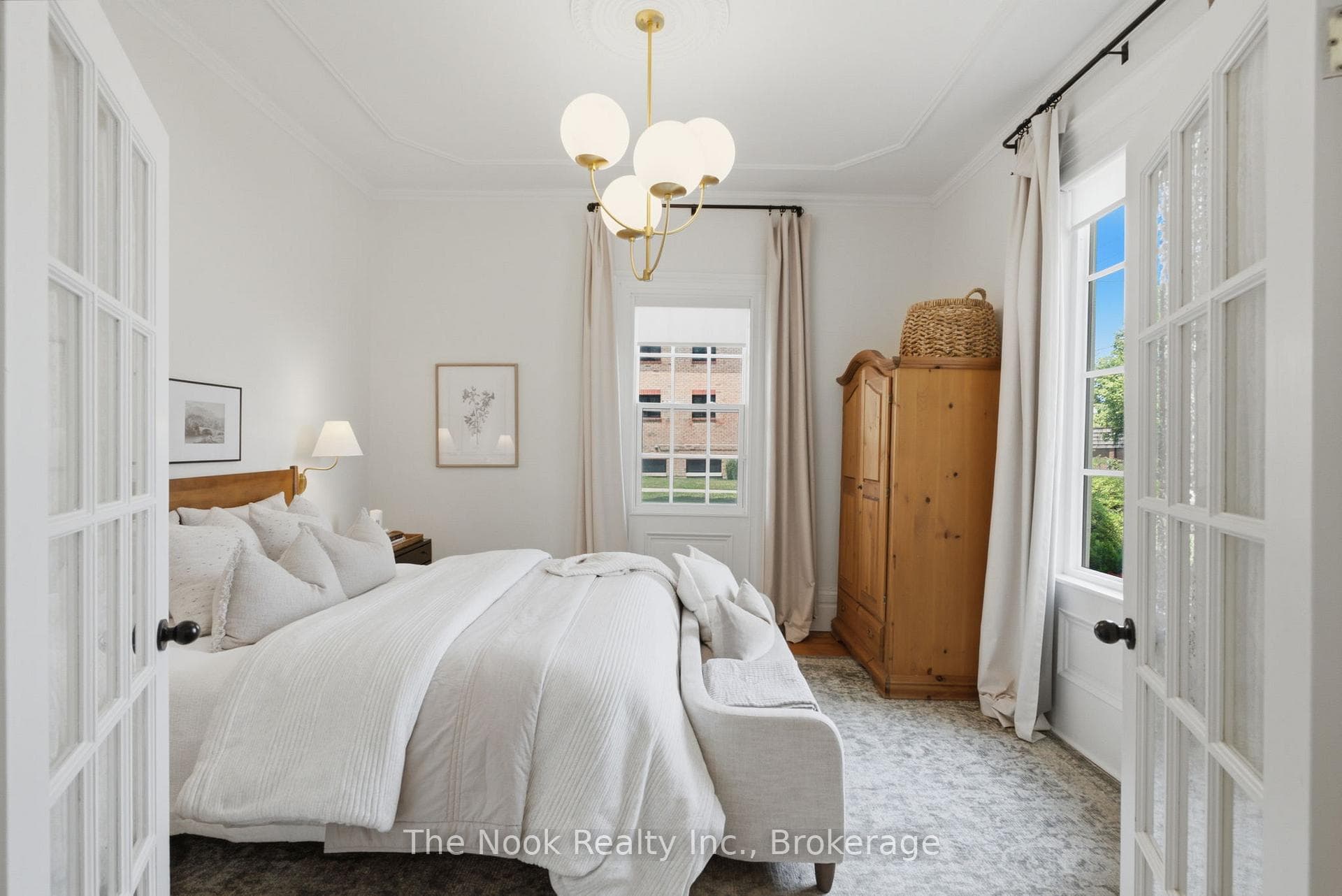 400 Byron Street photo 27