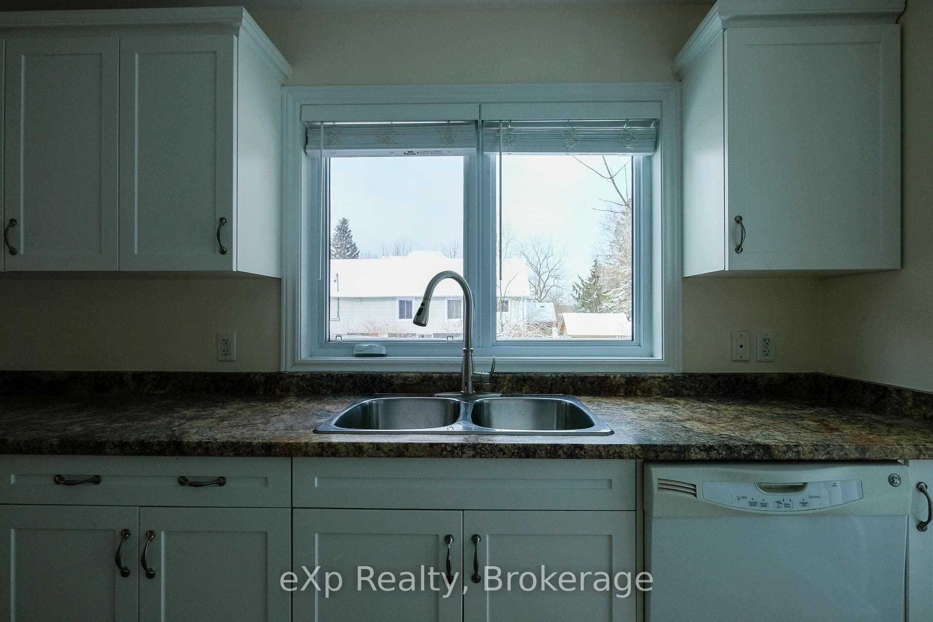 650 6th Street photo 8