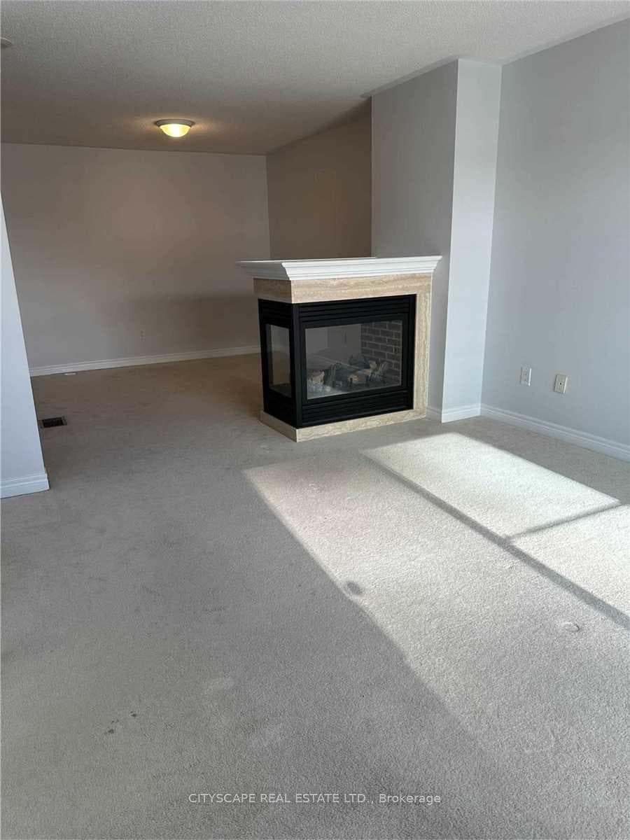 383 Prince Of Wales Drive Unit 121 photo 25