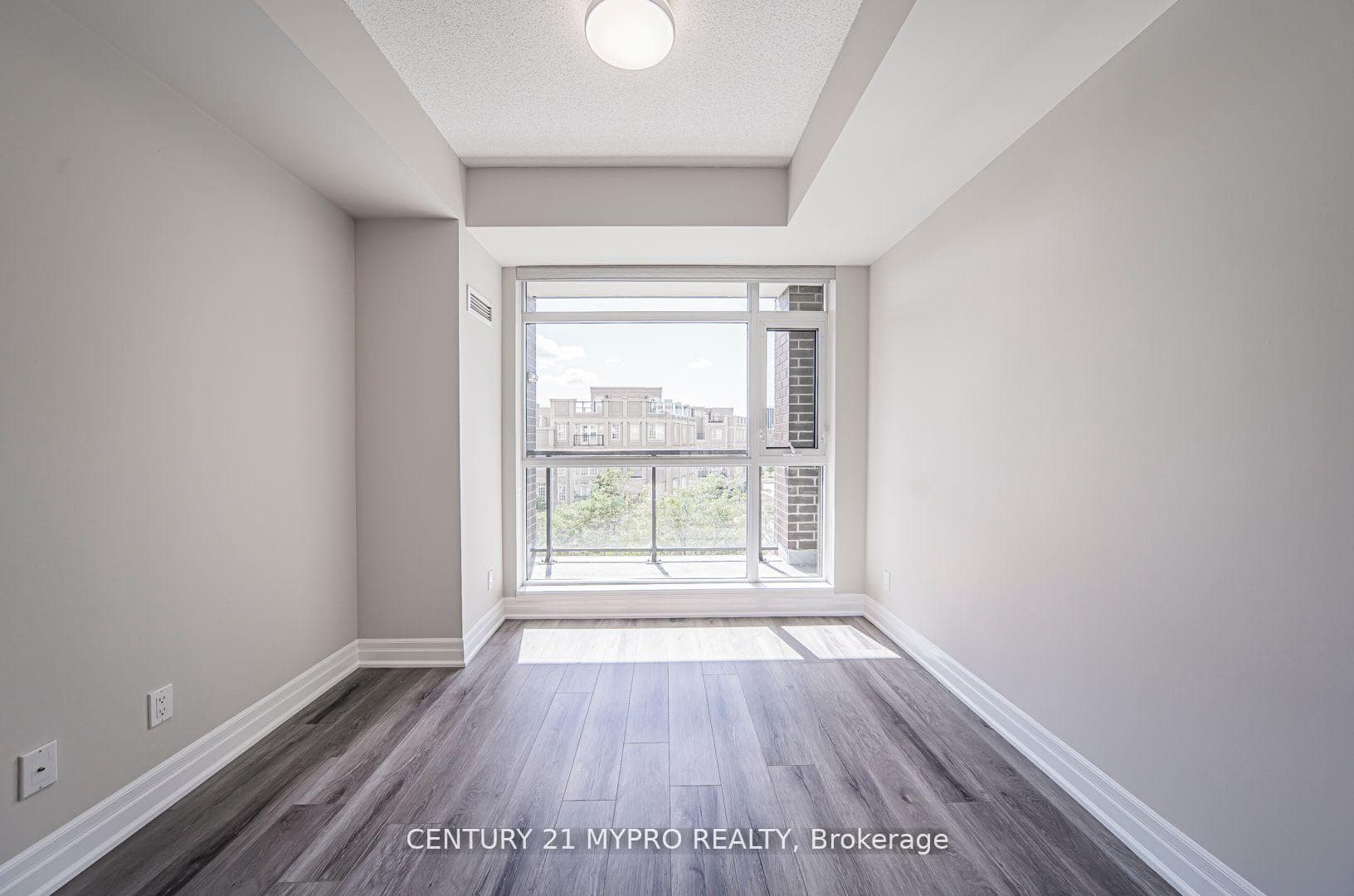 8130 Birchmount Road Unit 316 photo 17