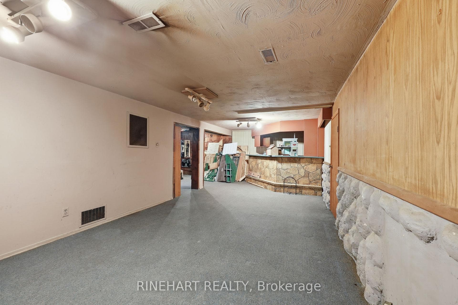 164 Bancroft Road photo 21