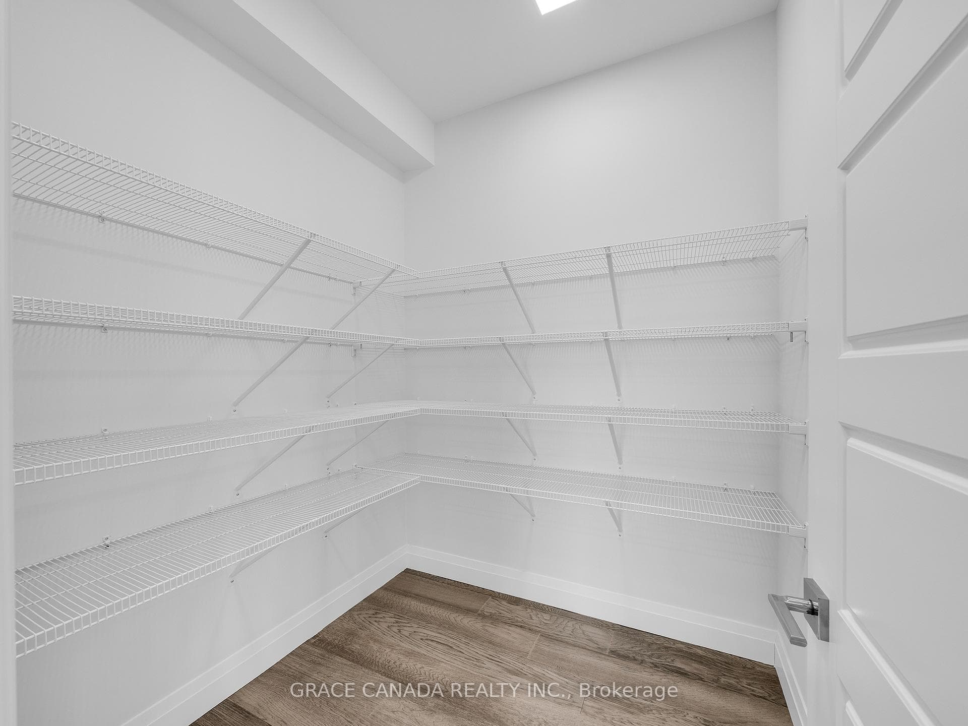 118 Bear Street photo 11