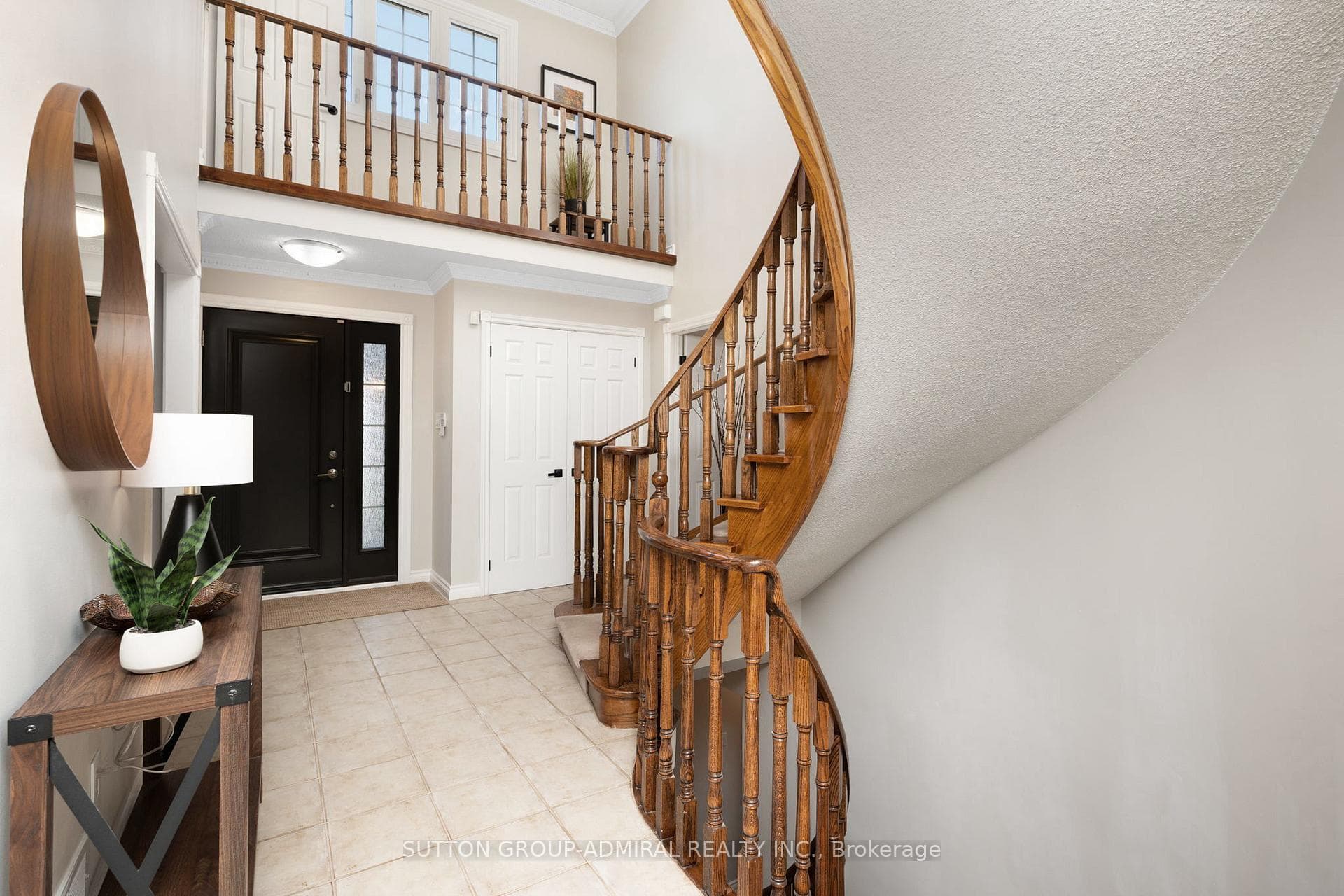 158 Carrington Drive photo 4