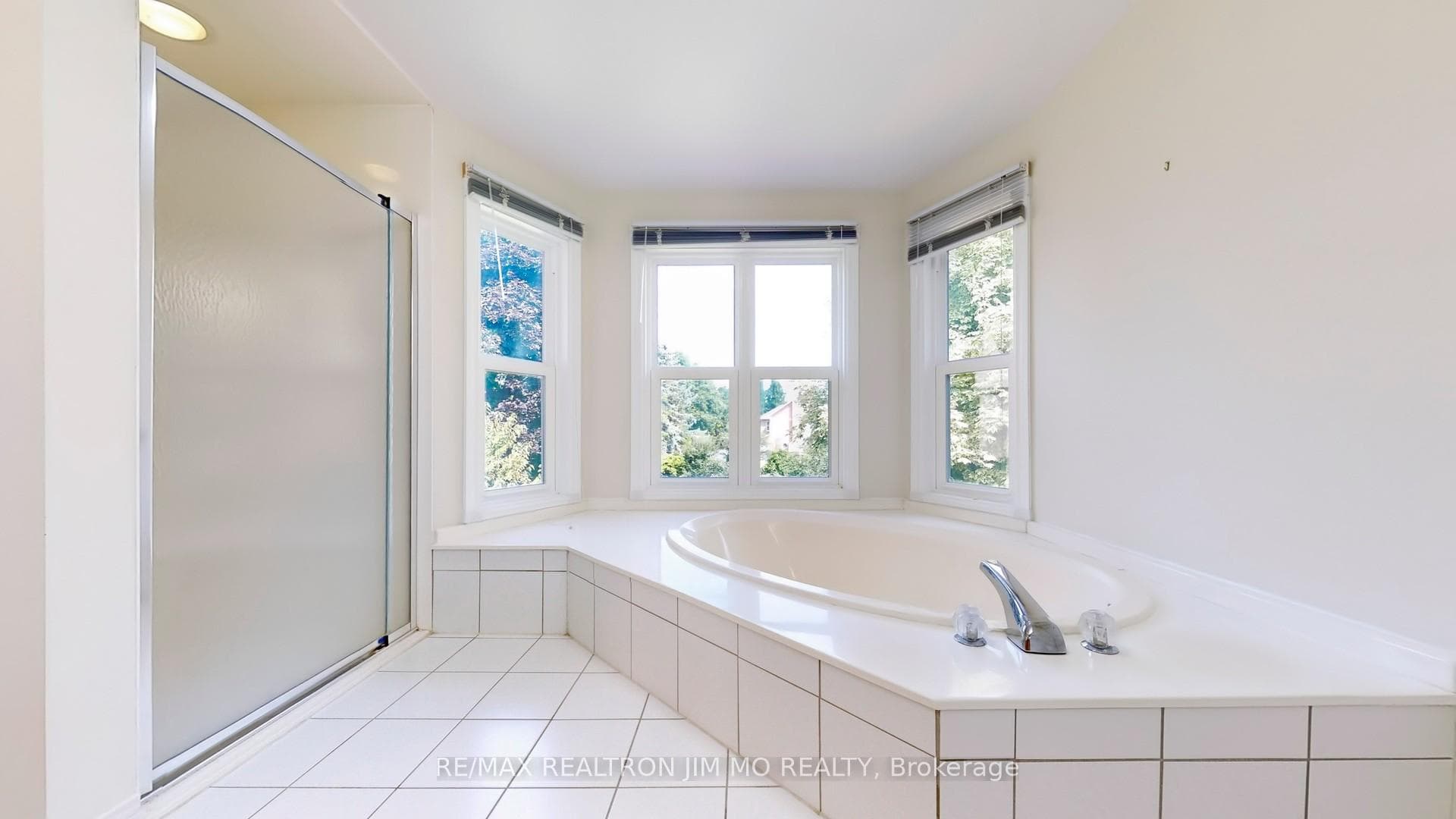 44 Foxmeadow Lane photo 24