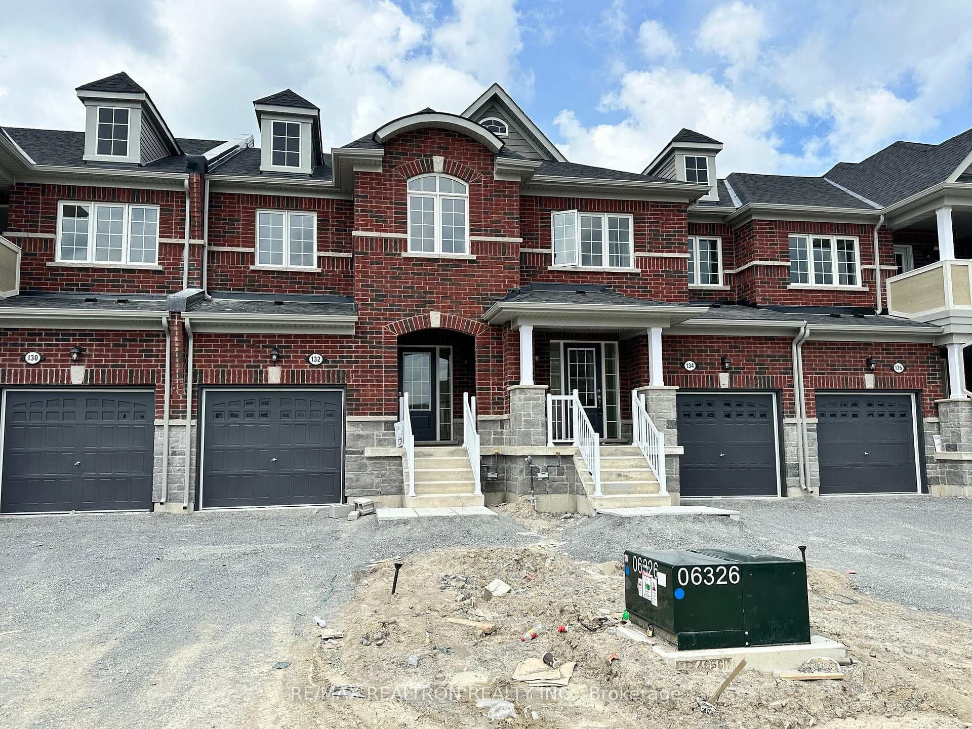 132 Cliff Thompson Court photo 1
