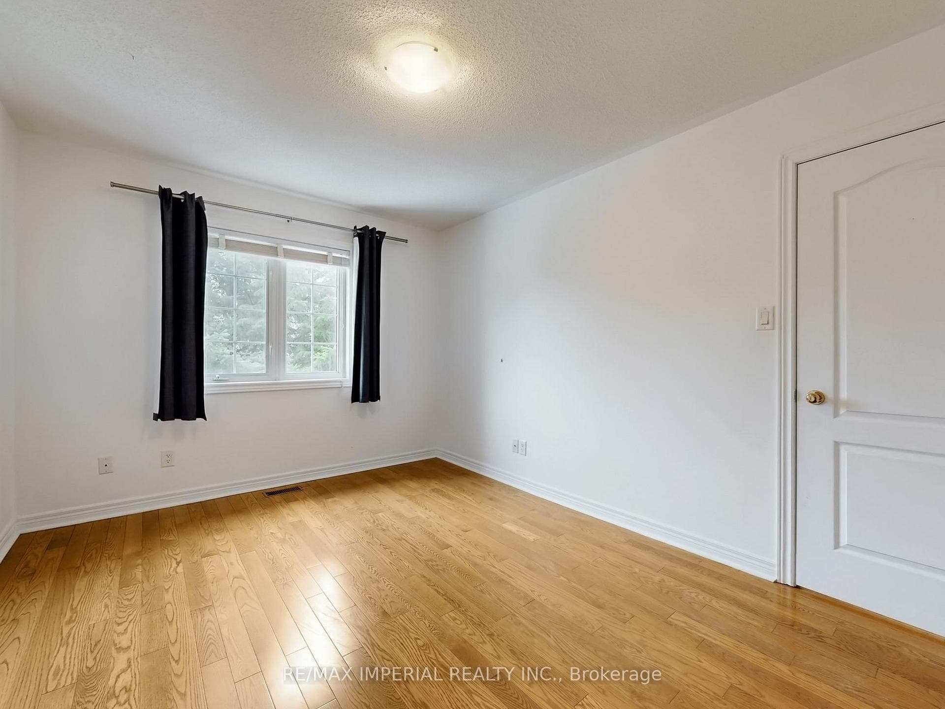 30 Catalina Crescent photo 31