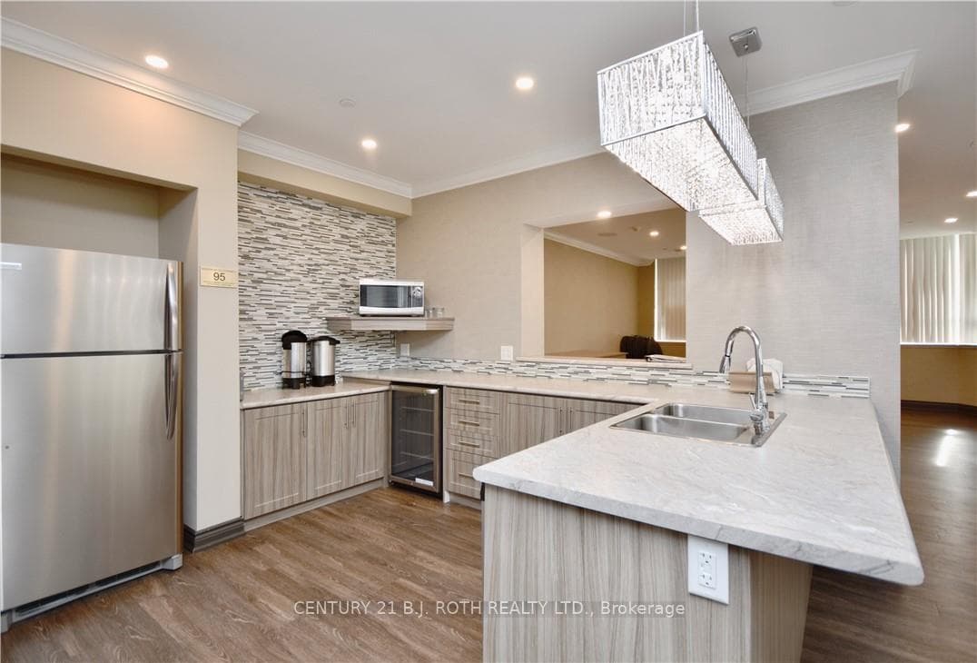 270 DAVIS Drive Unit 205 photo 22