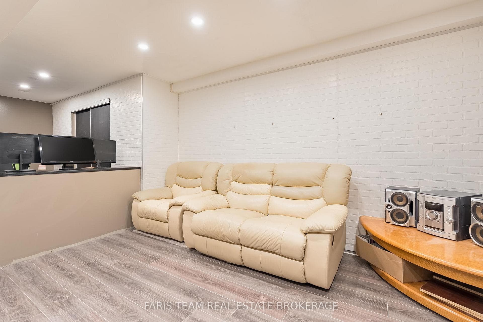 44 Hadden Crescent photo 20