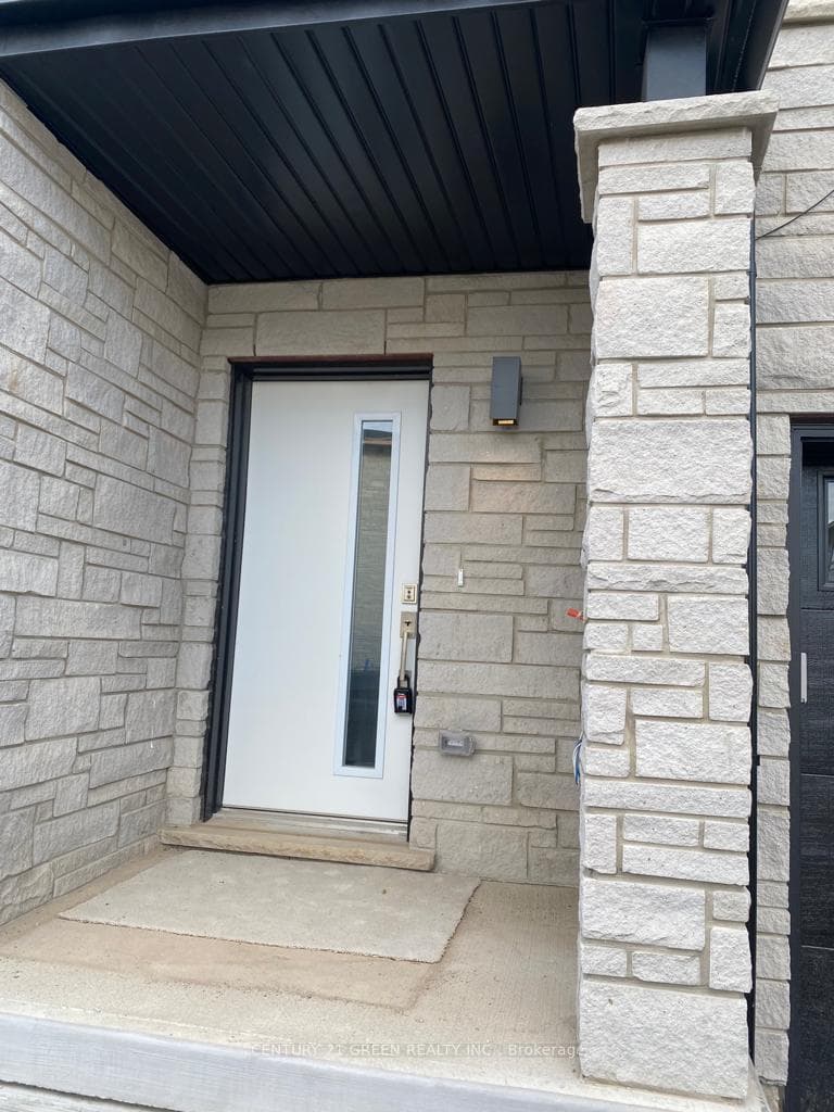 51 Sparrow Avenue Unit 23 photo 1
