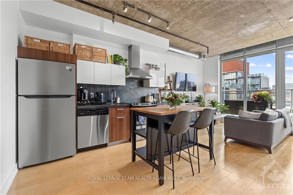 340 MCLEOD Street Unit 739 photo 11