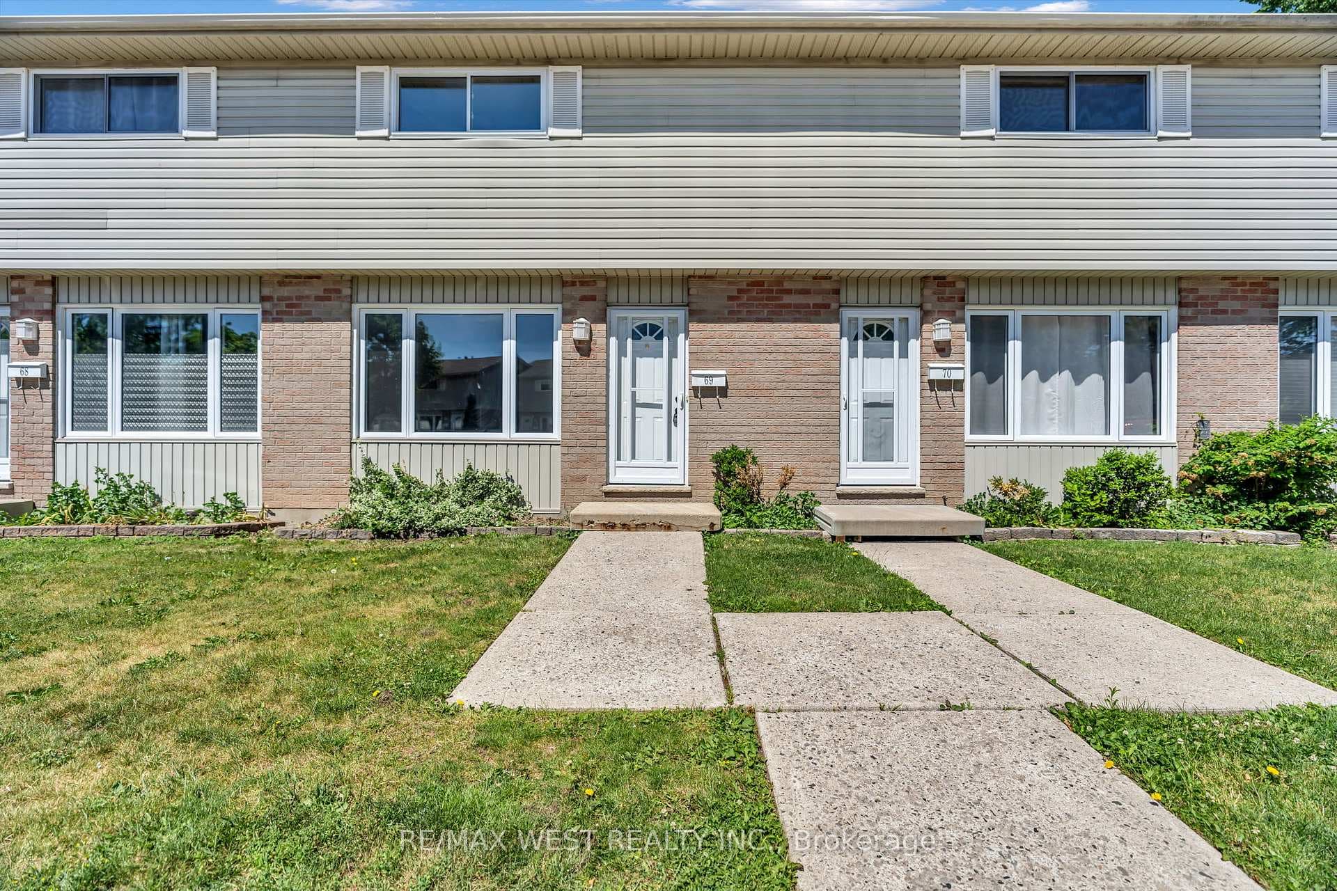 1095 Jalna Boulevard Unit 69 photo 1