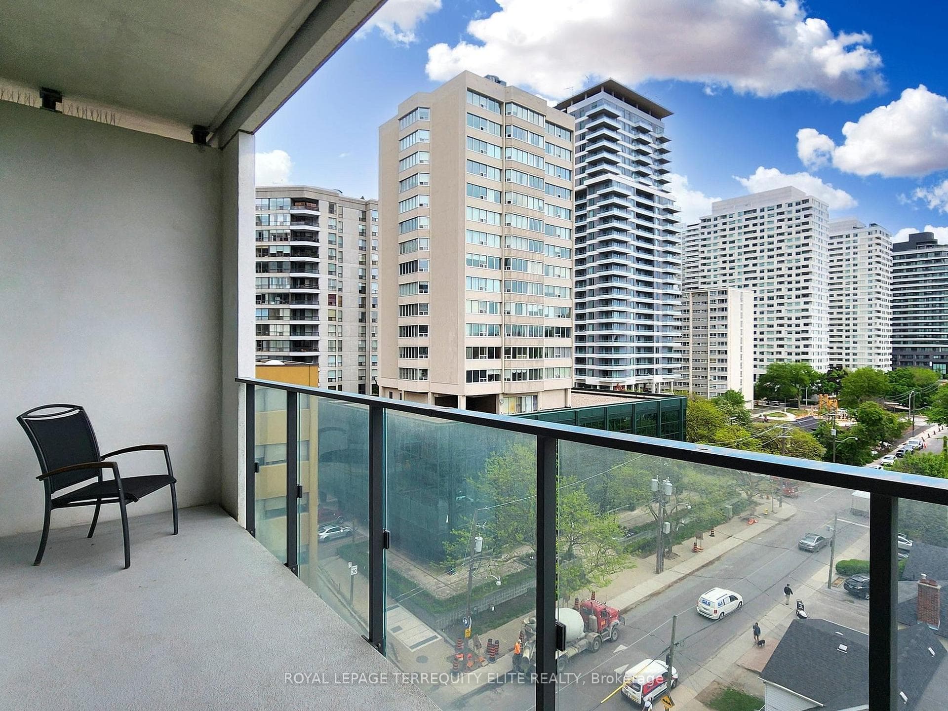 5 Soudan Avenue Unit 908 photo 23