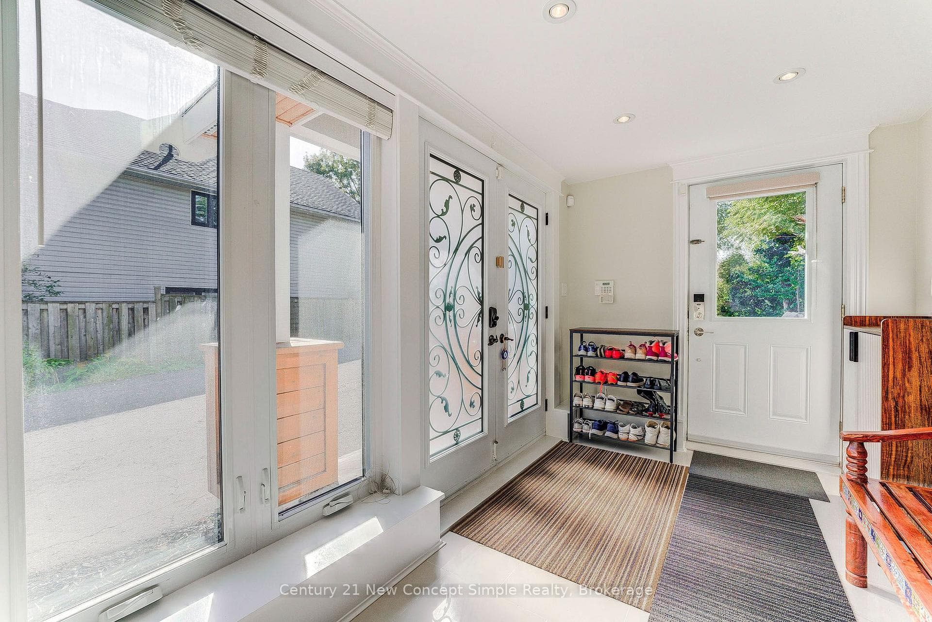 56 Machell Avenue photo 5