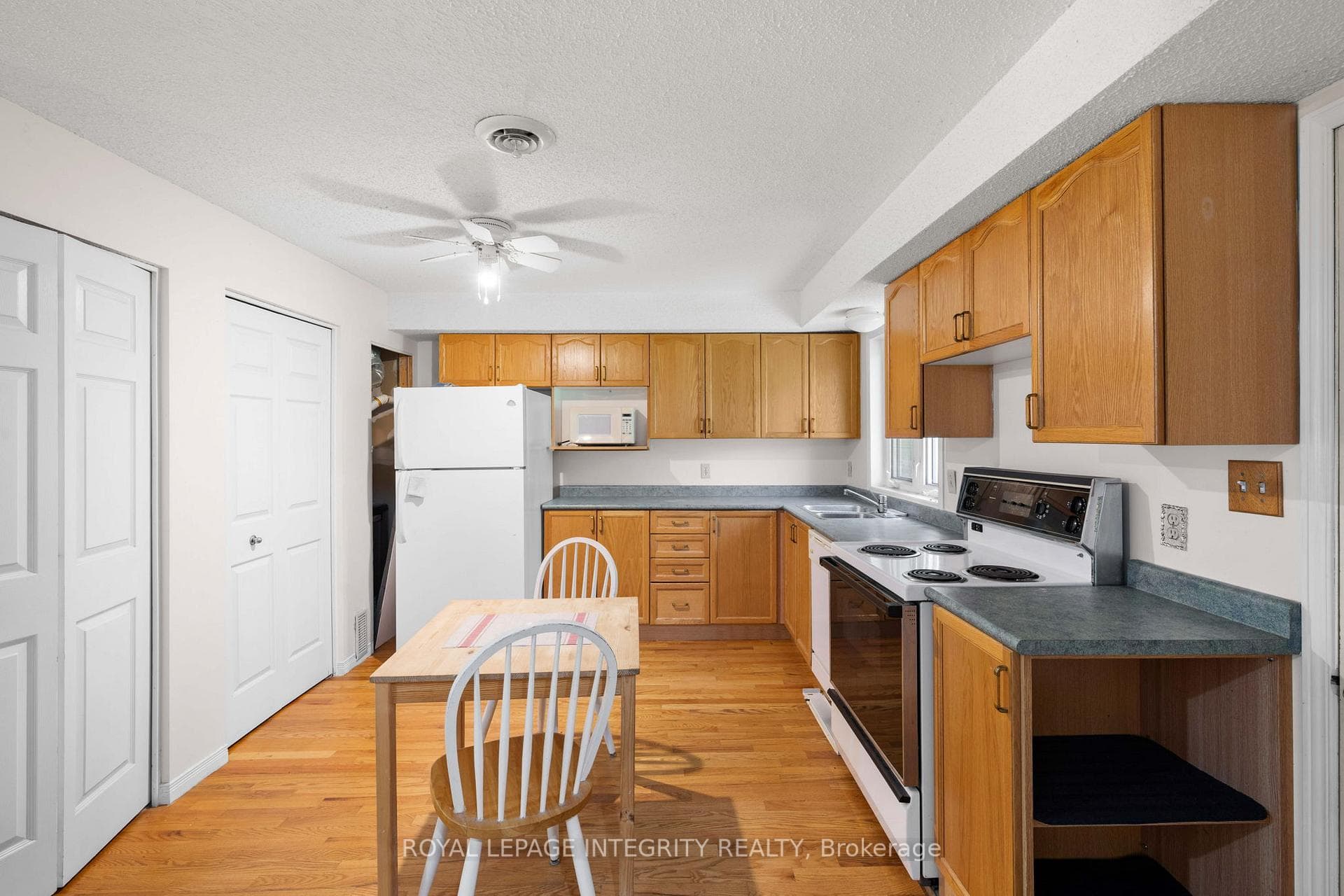 39 Mohawk Crescent photo 31