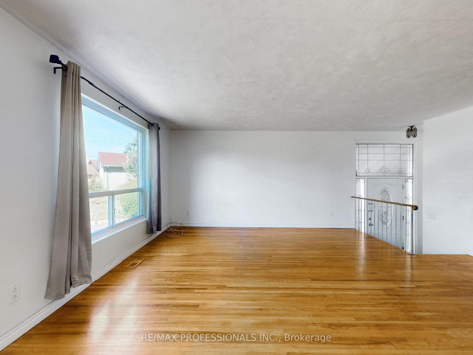 44 Bailey Crescent photo 6