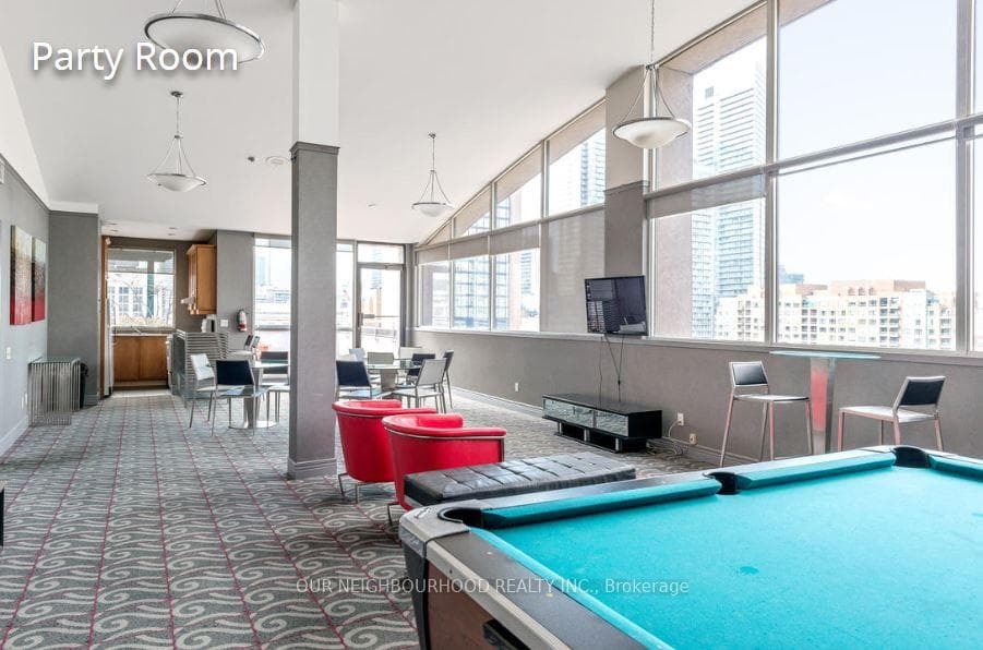 555 Yonge Street Unit 615 photo 12