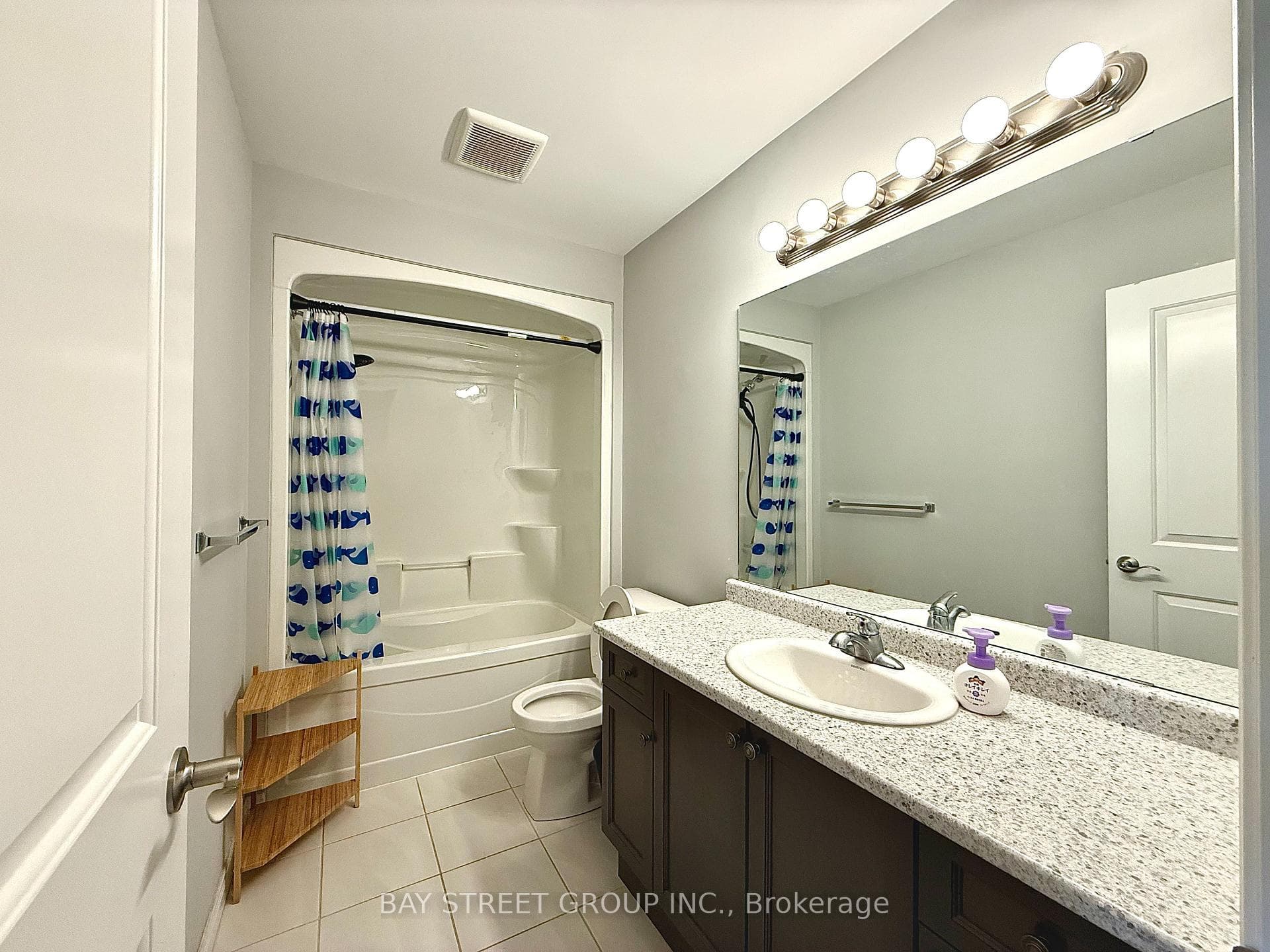 17 Bethune Avenue photo 13
