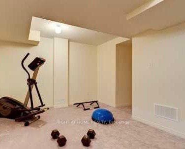 361 Aspendale Crescent photo 7