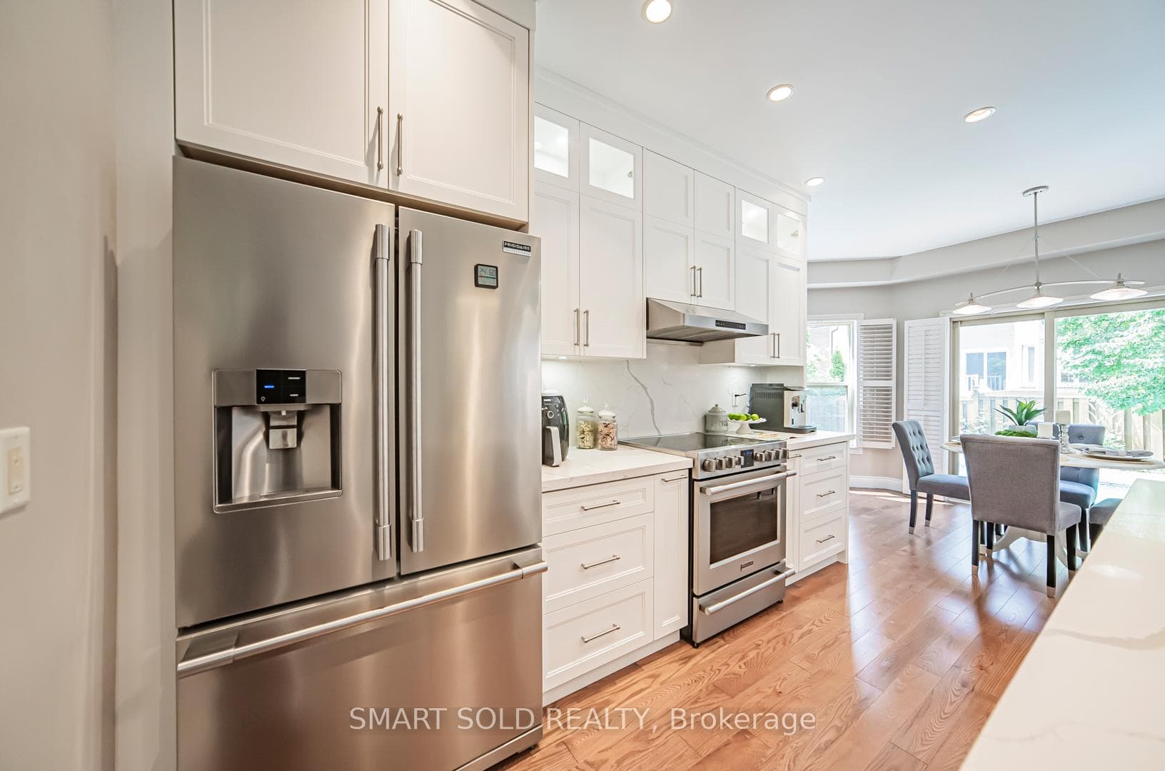 85 Tomlinson Circle photo 12