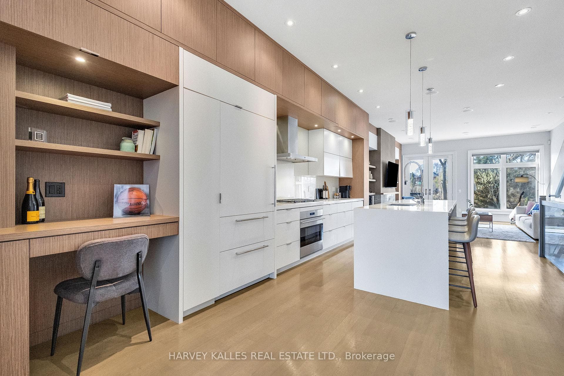 172A Lawrence Avenue photo 10