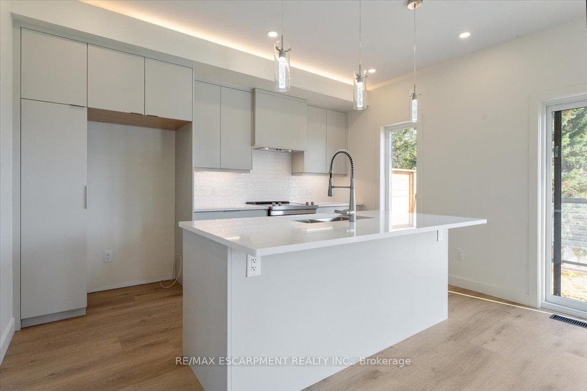 11435 Morgans Point Road photo 8