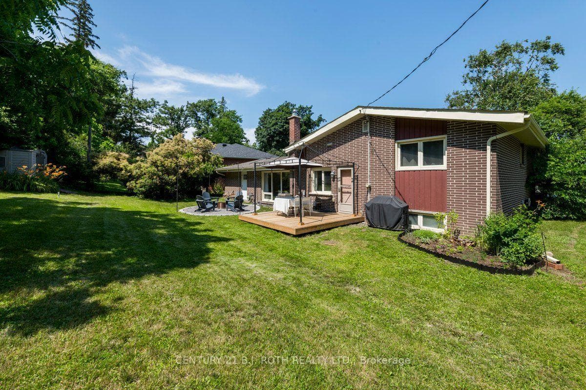 1 Ottaway Avenue photo 27