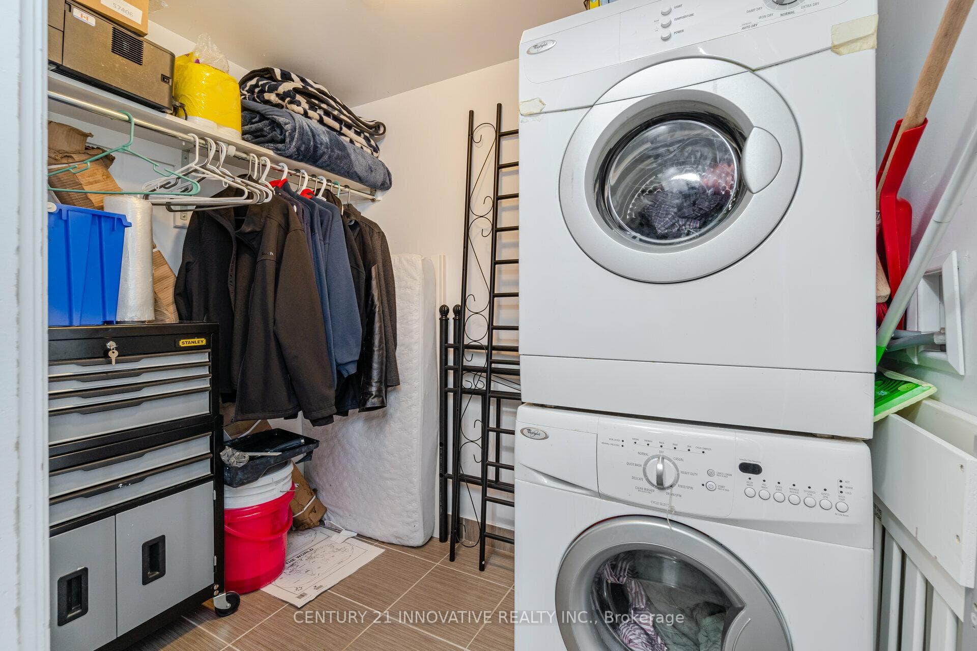 3520 Danforth Avenue Unit 518 photo 23